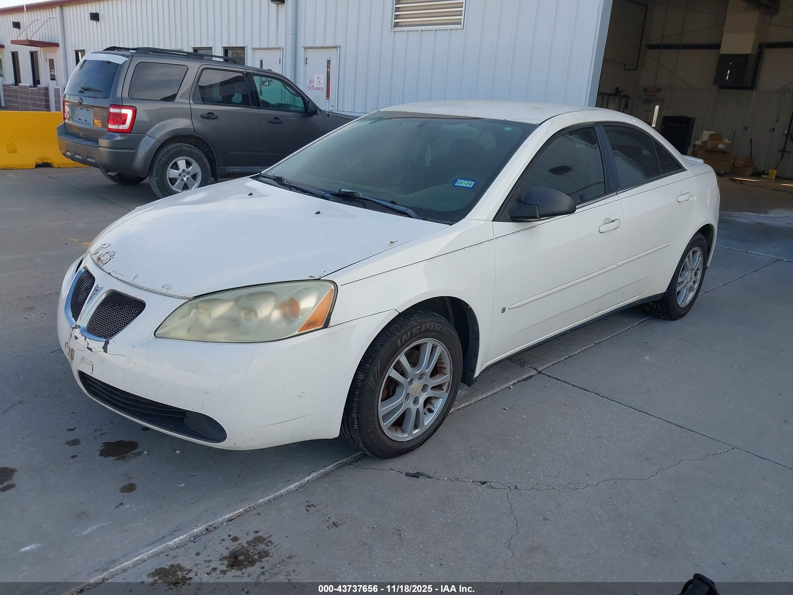 PONTIAC G6 image 2