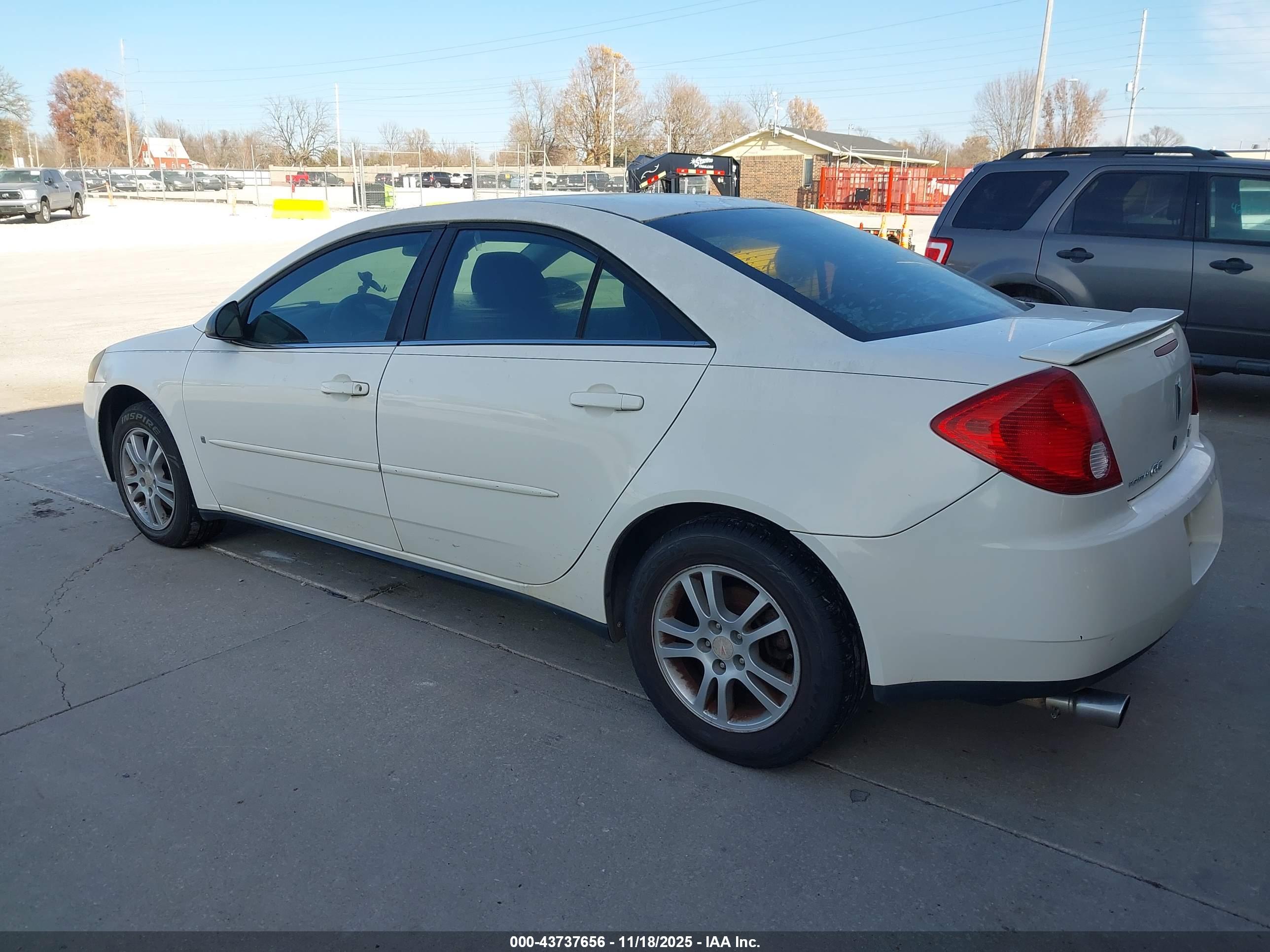 PONTIAC G6 image 3