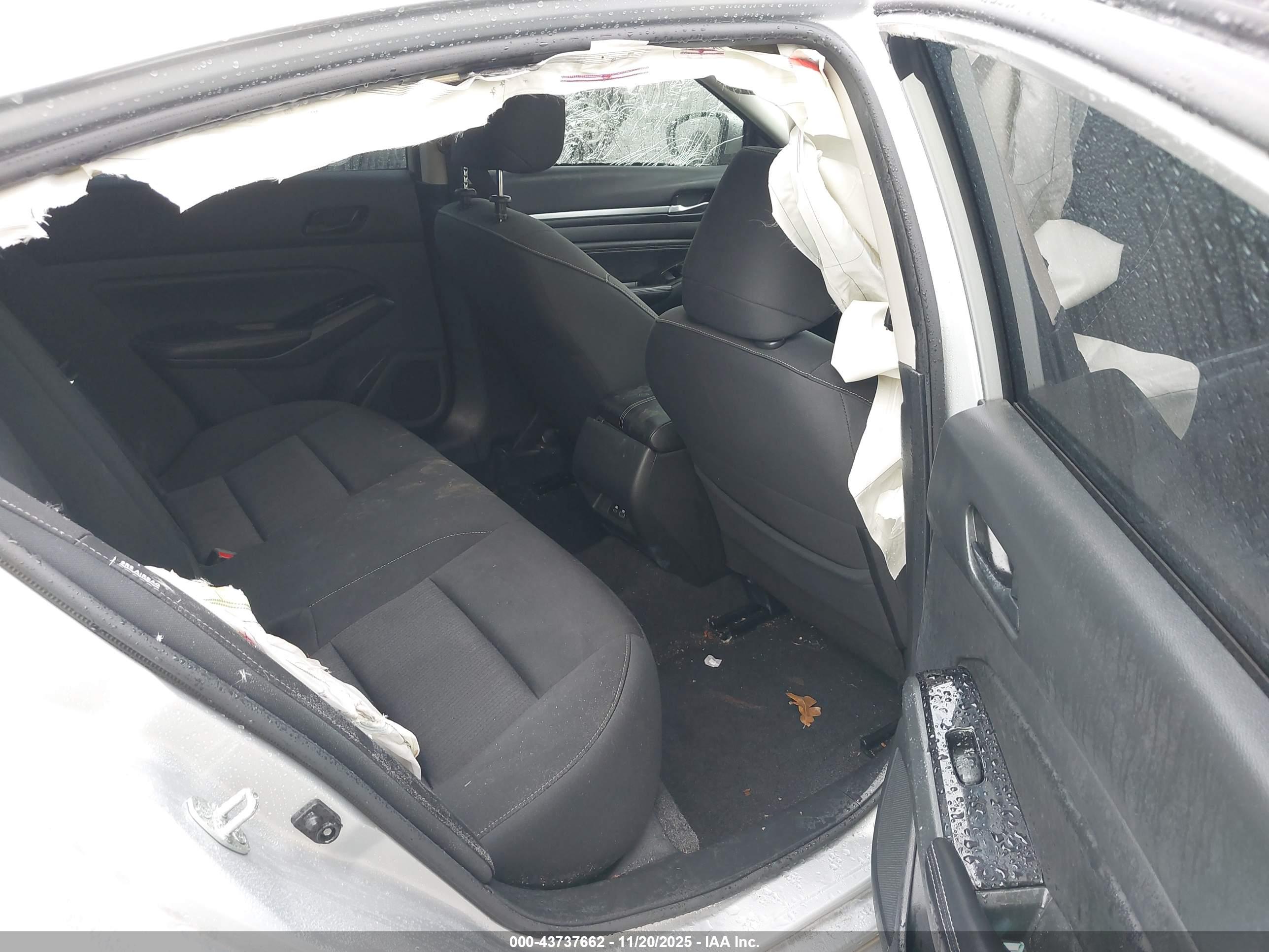 NISSAN ALTIMA image 8