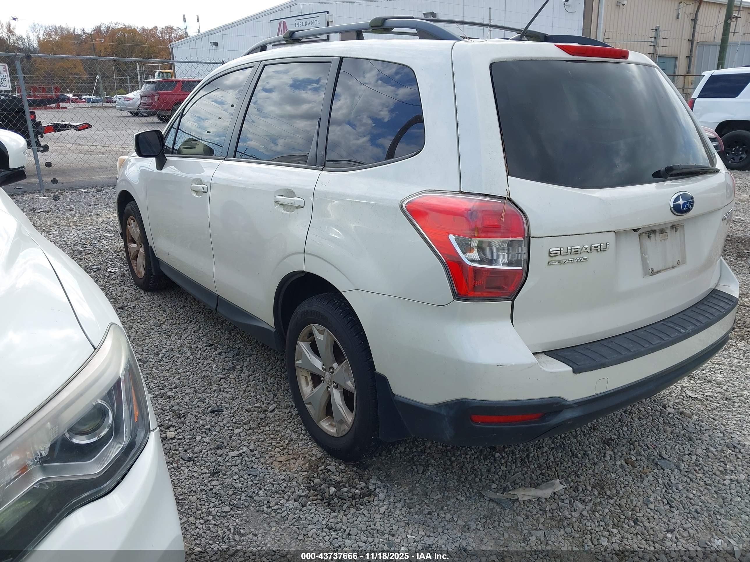 SUBARU FORESTER image 3