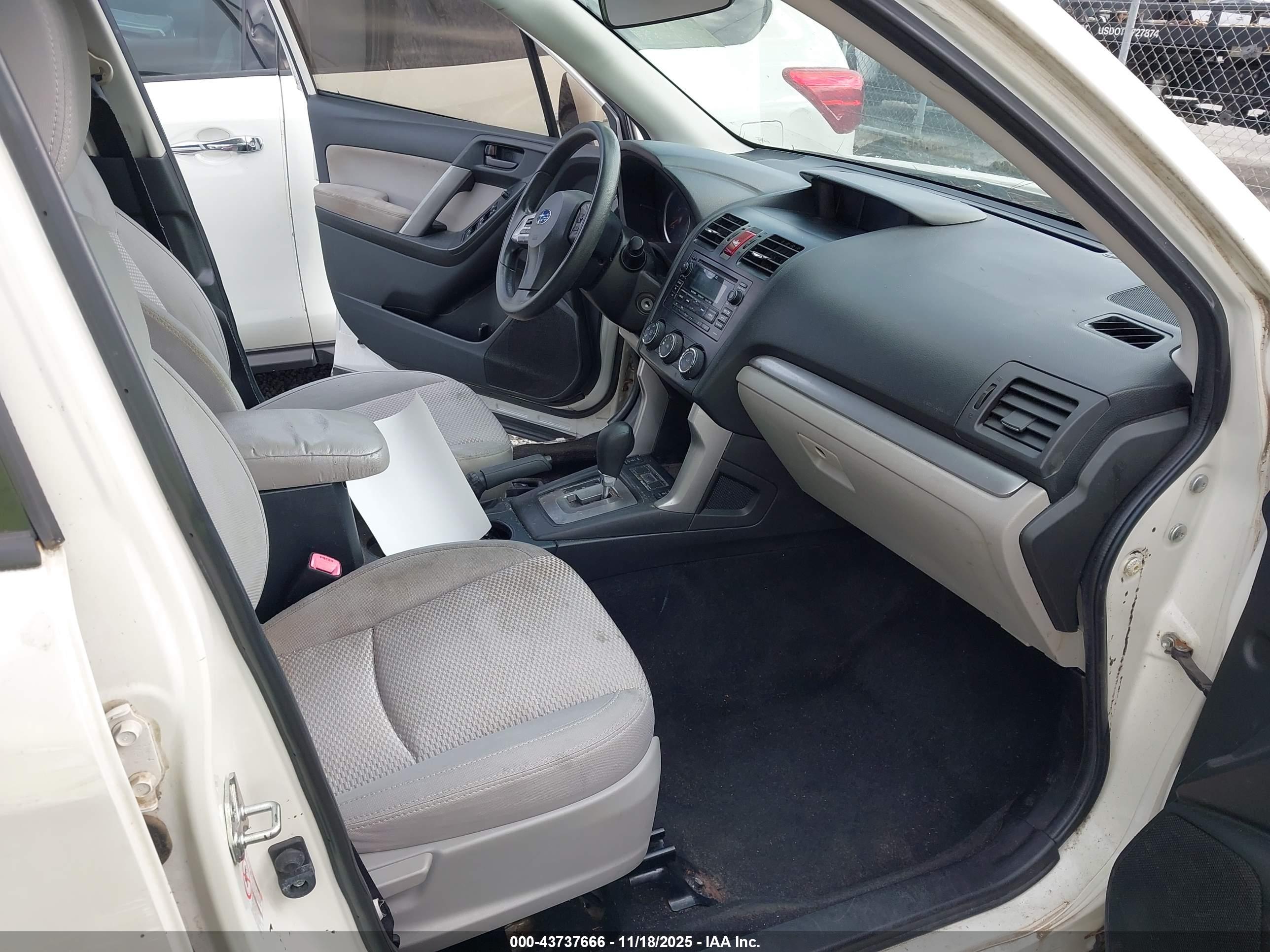 SUBARU FORESTER image 5