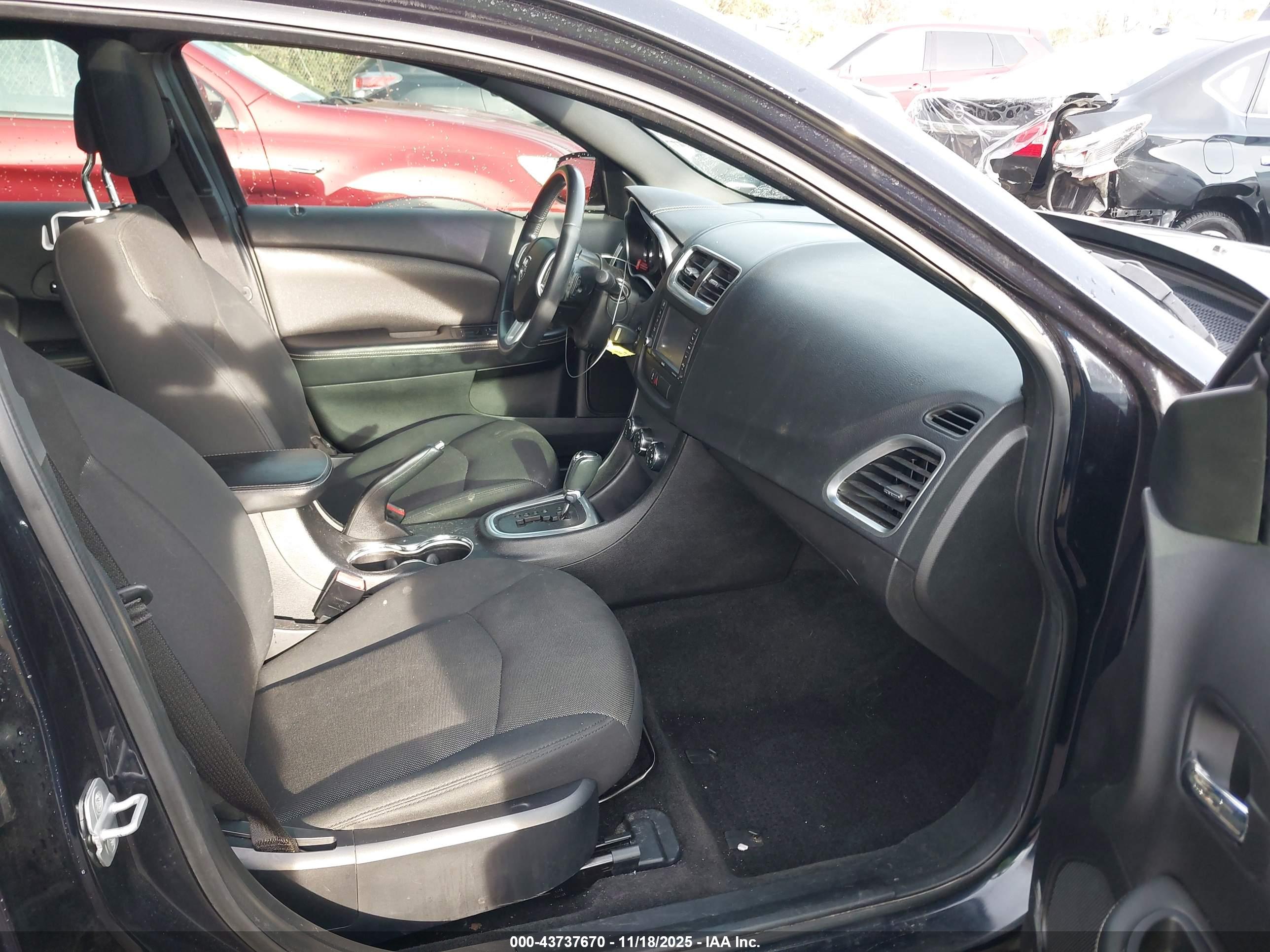 DODGE AVENGER image 5