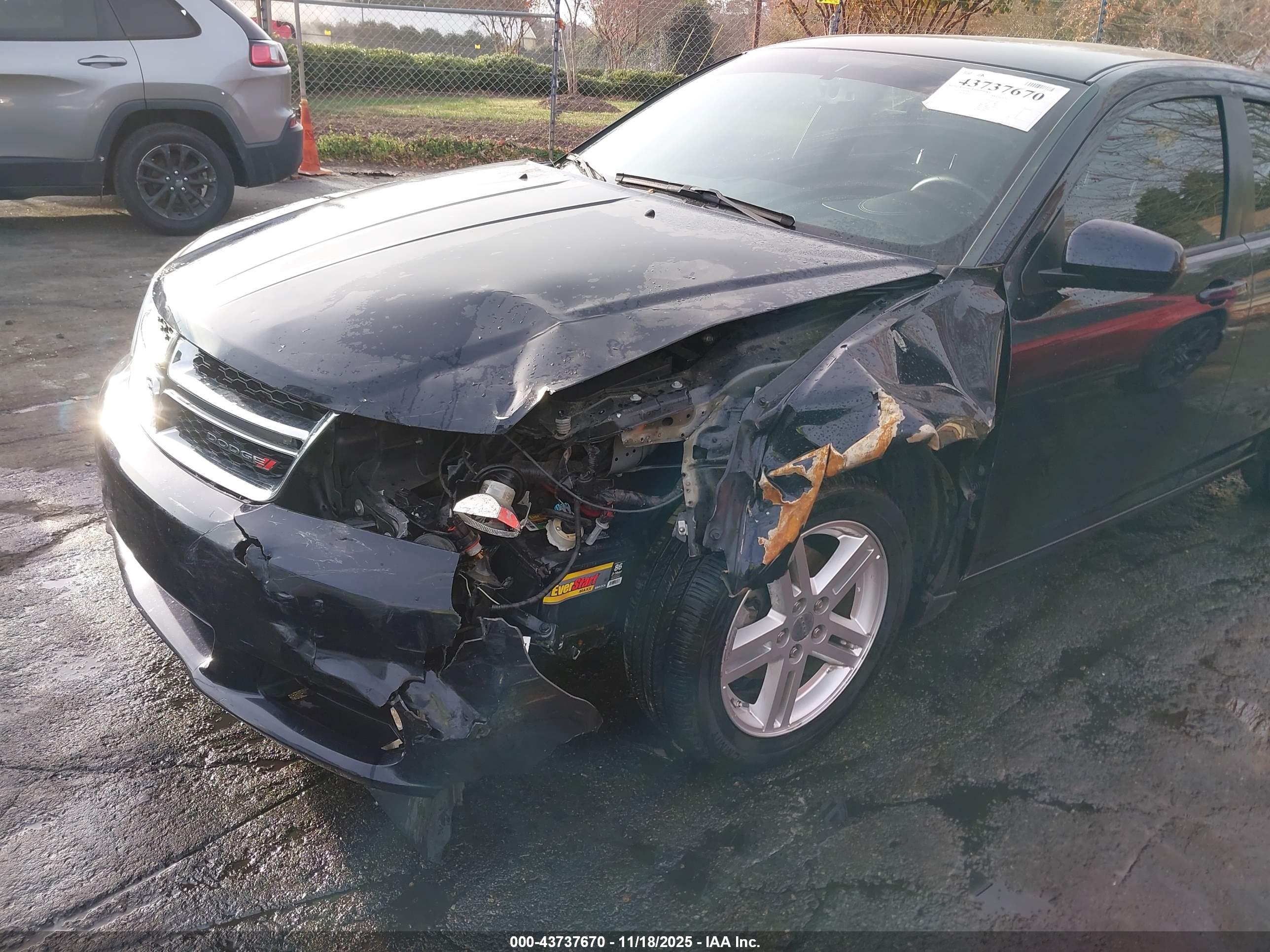 DODGE AVENGER image 6