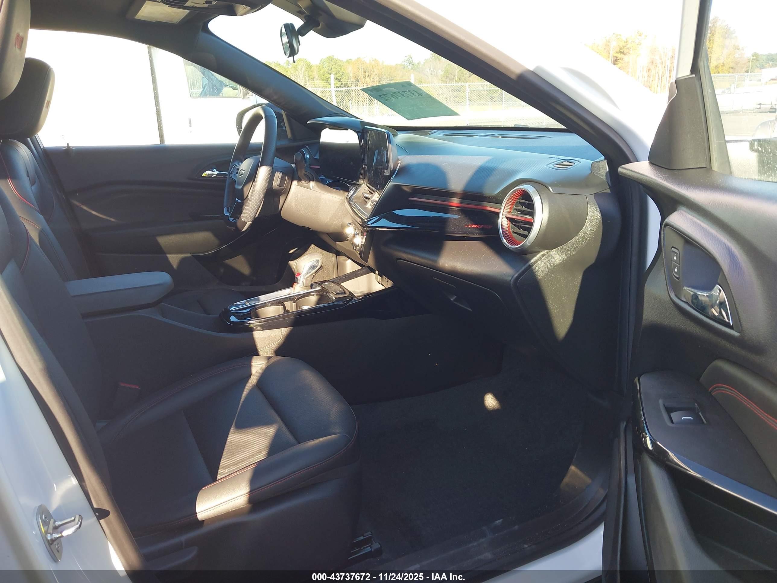 CHEVROLET TRAX image 5