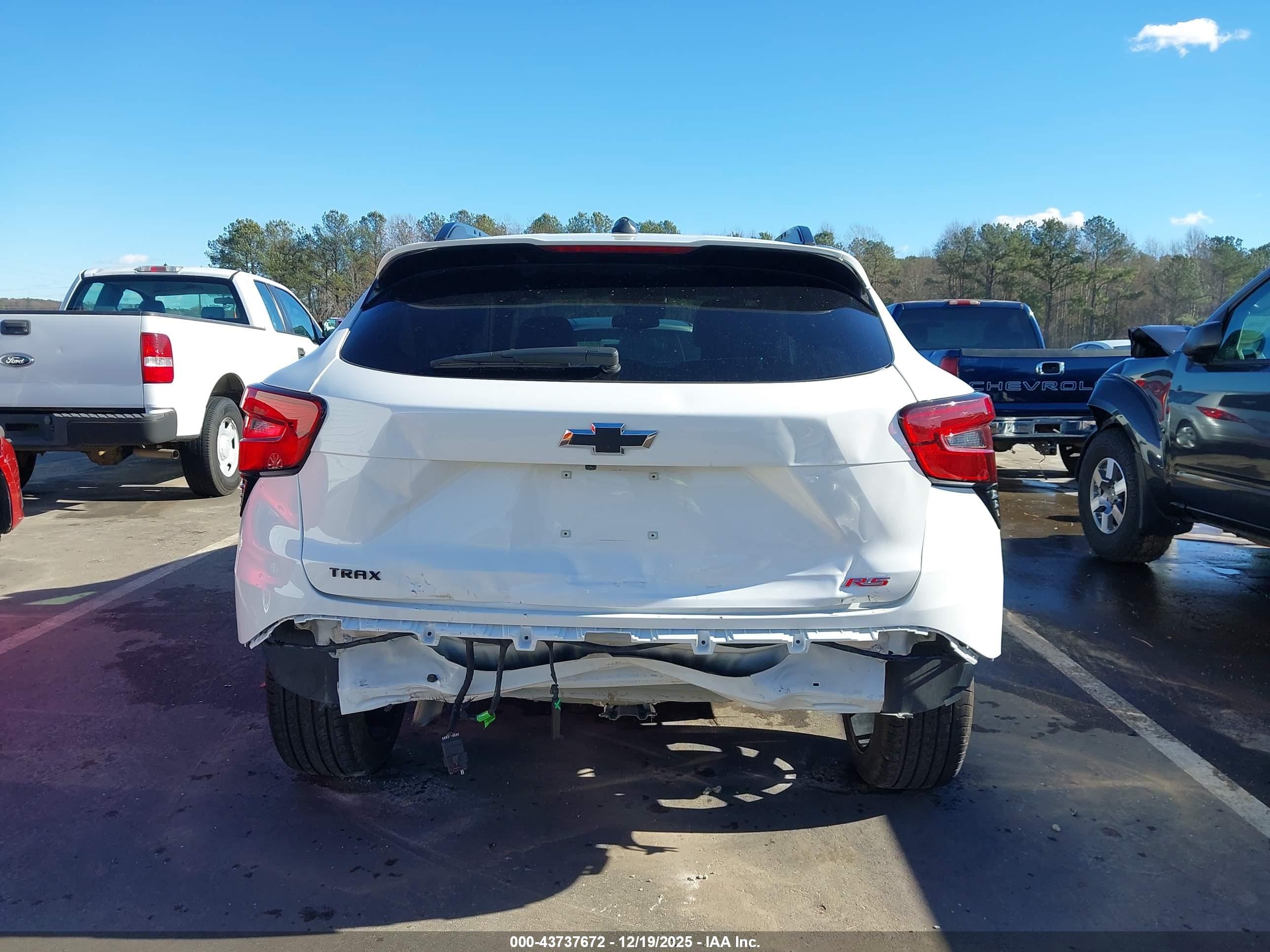 CHEVROLET TRAX image 6