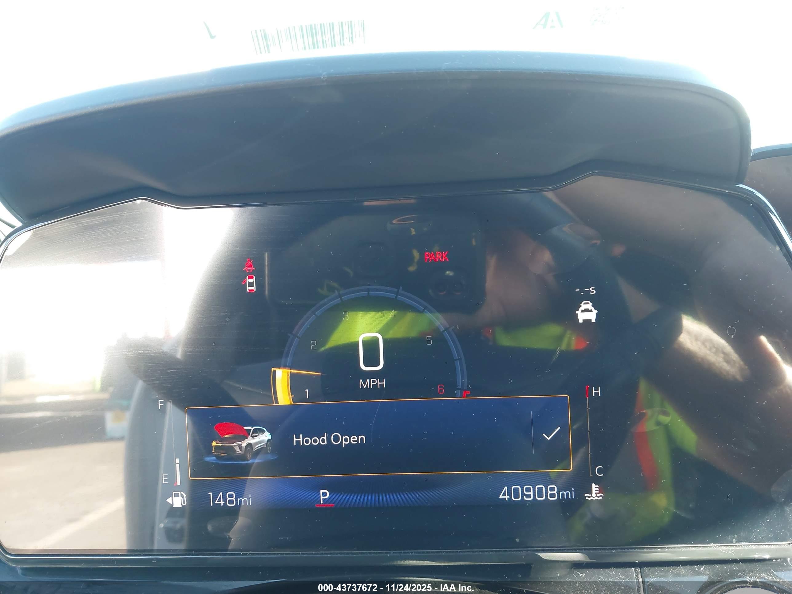 CHEVROLET TRAX image 7