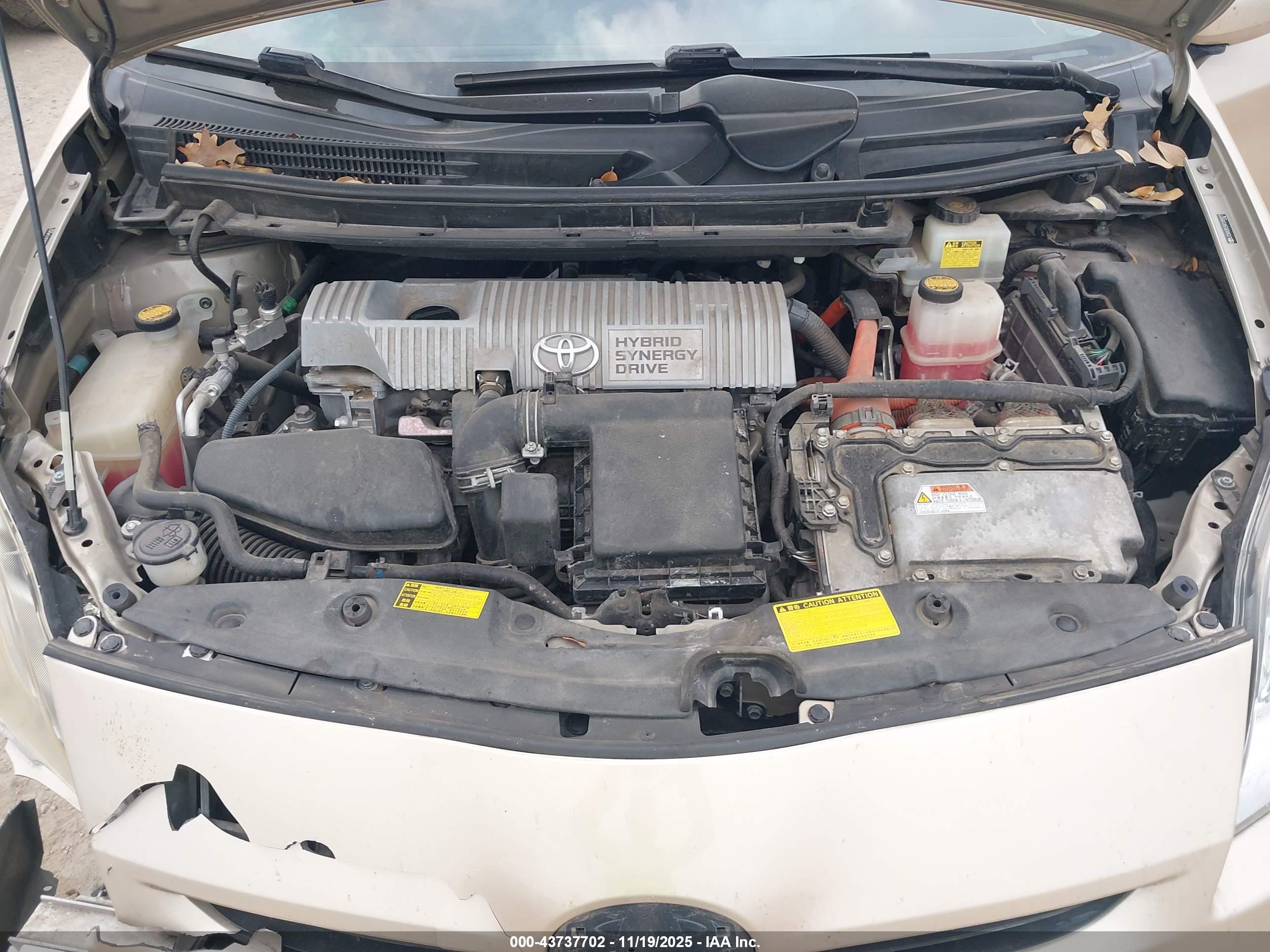 TOYOTA PRIUS image 10