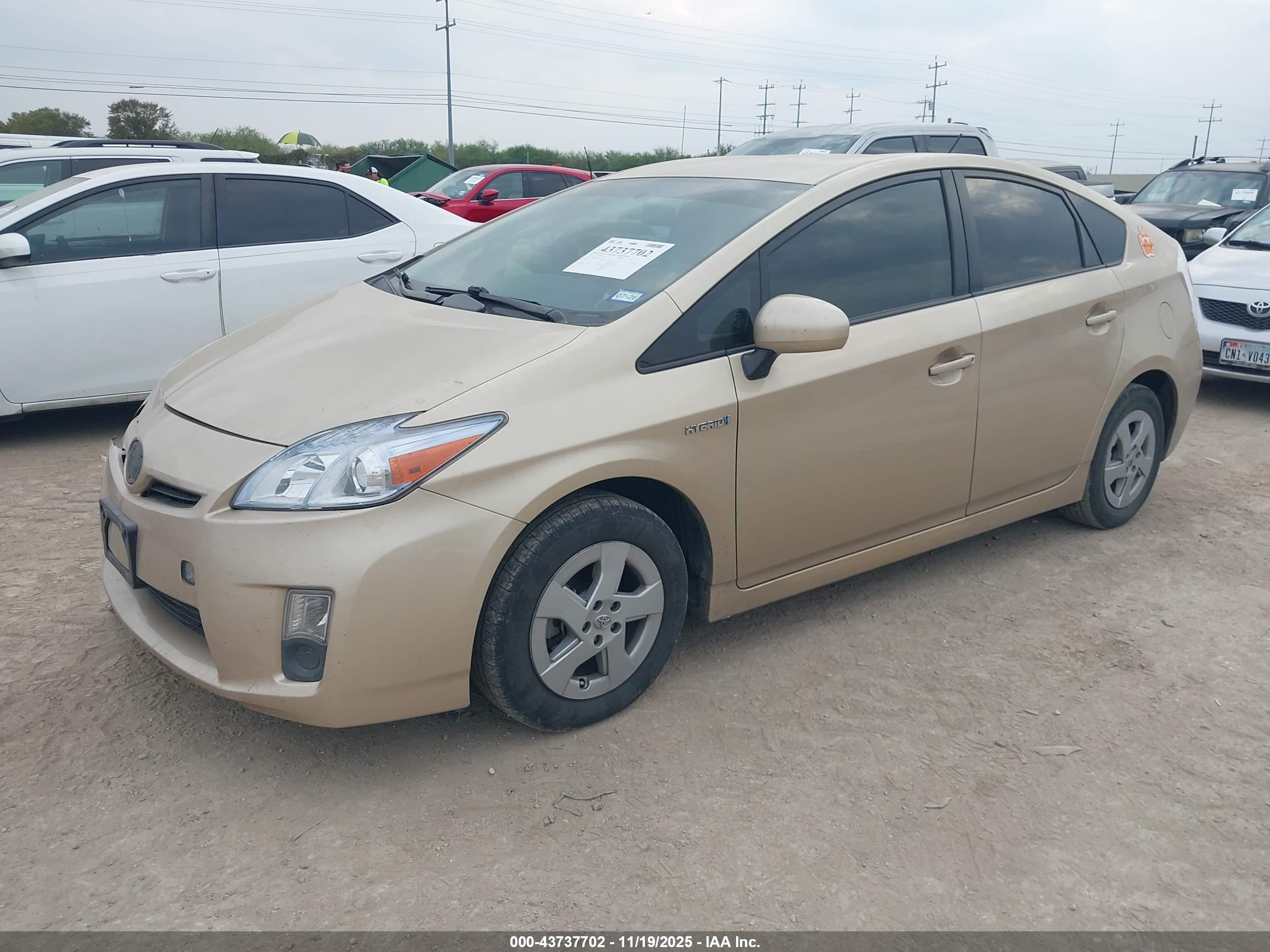 TOYOTA PRIUS image 2