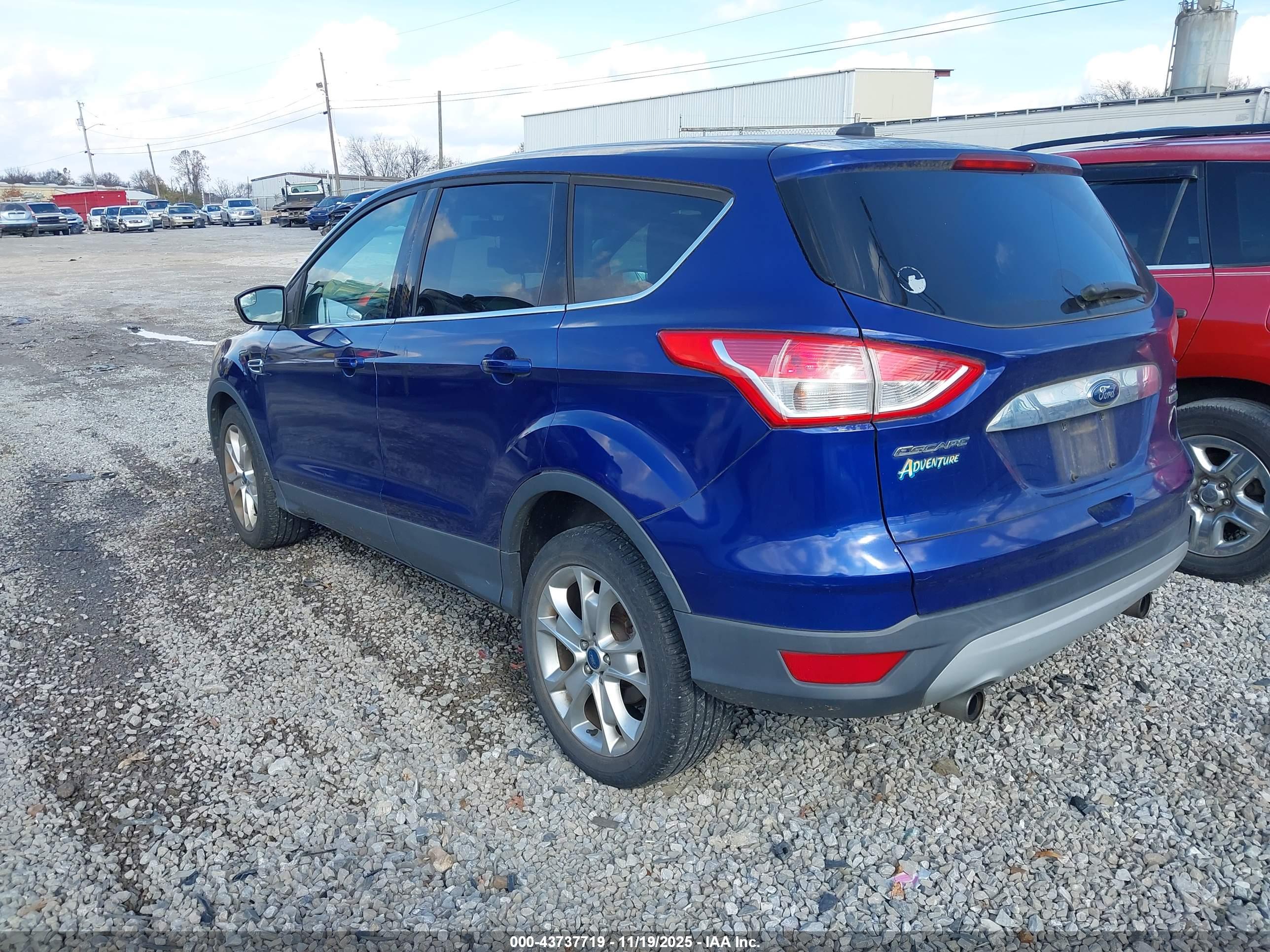 FORD ESCAPE image 3