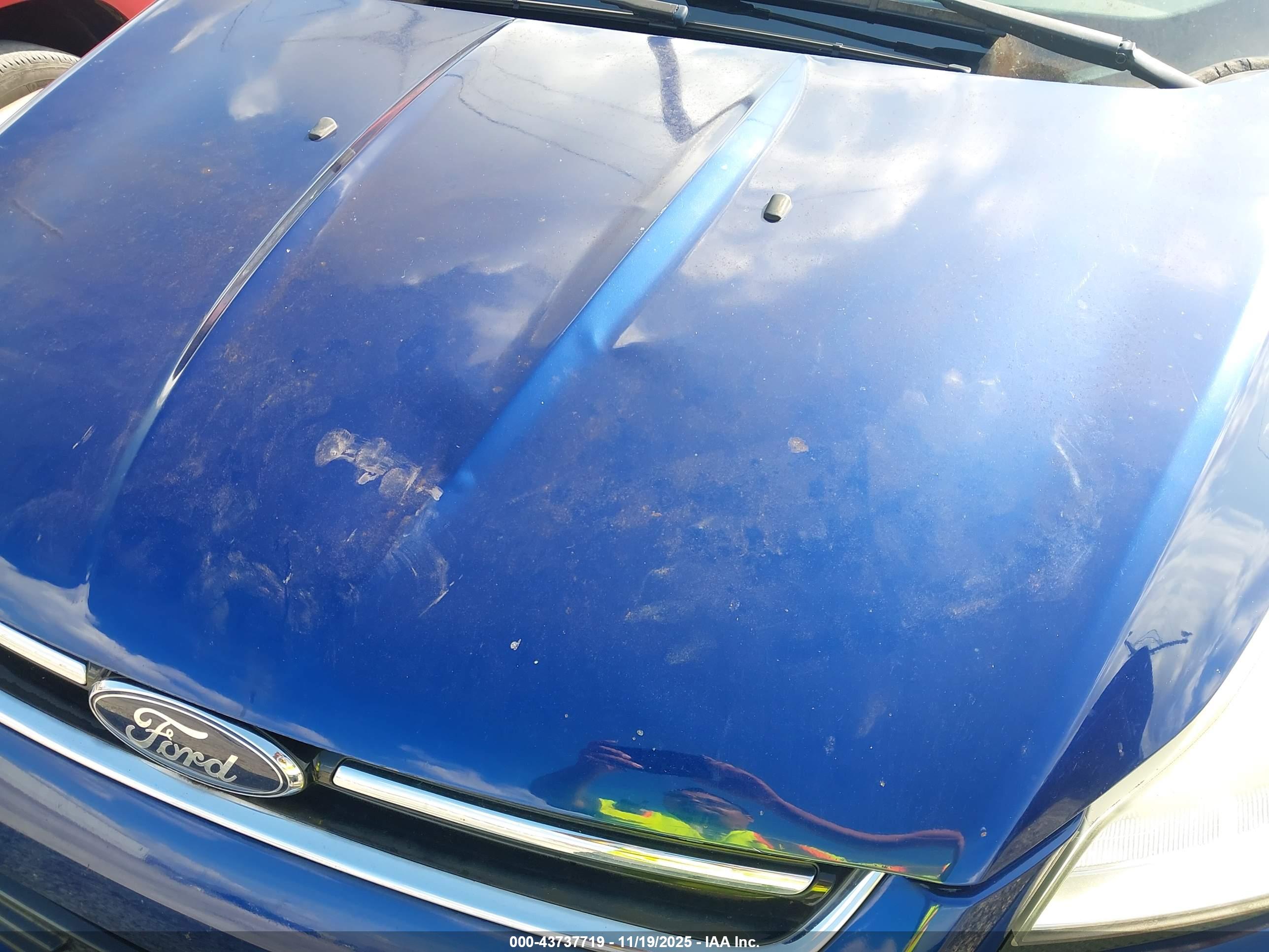 FORD ESCAPE image 6
