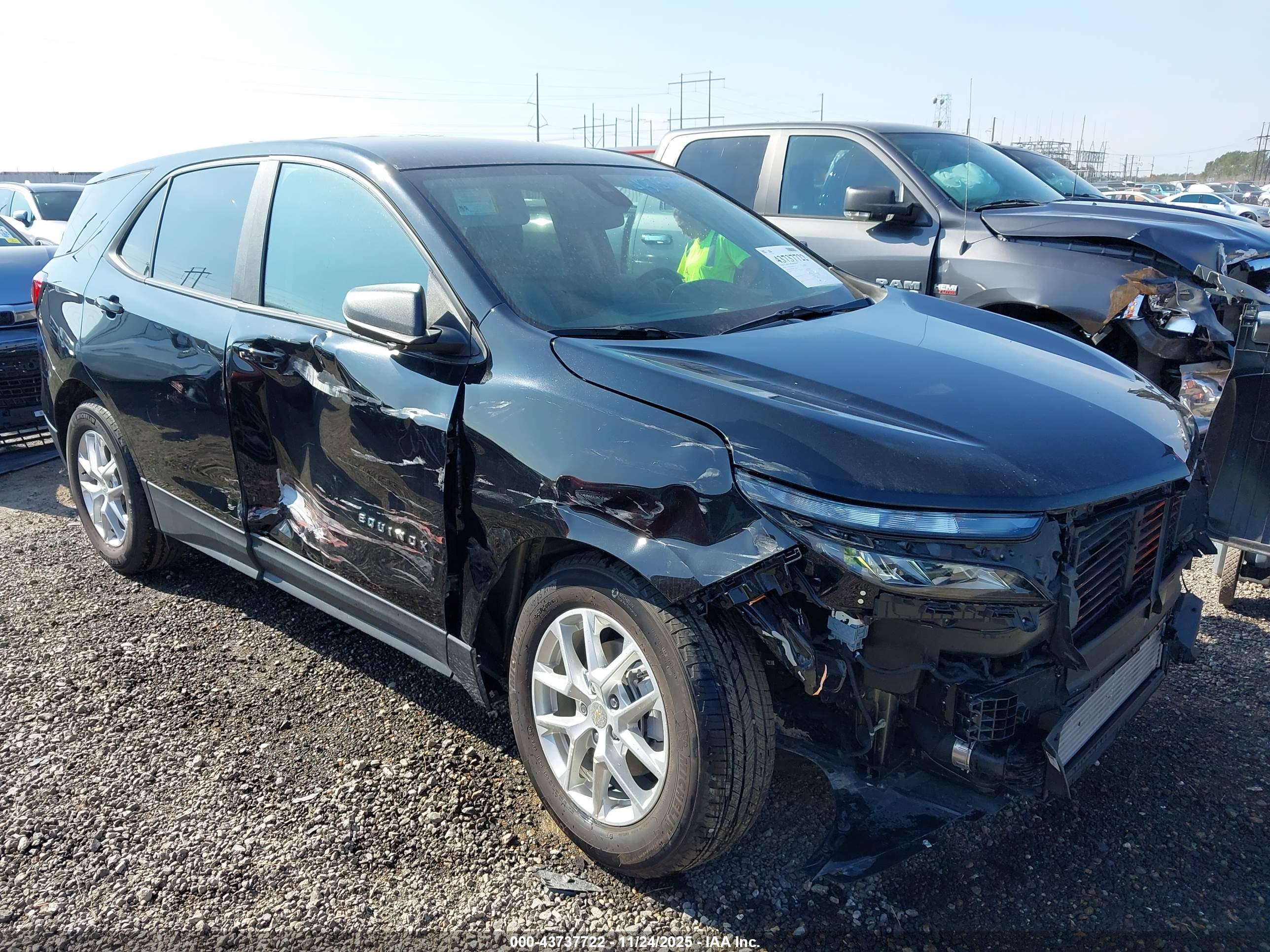 CHEVROLET EQUINOX image 6