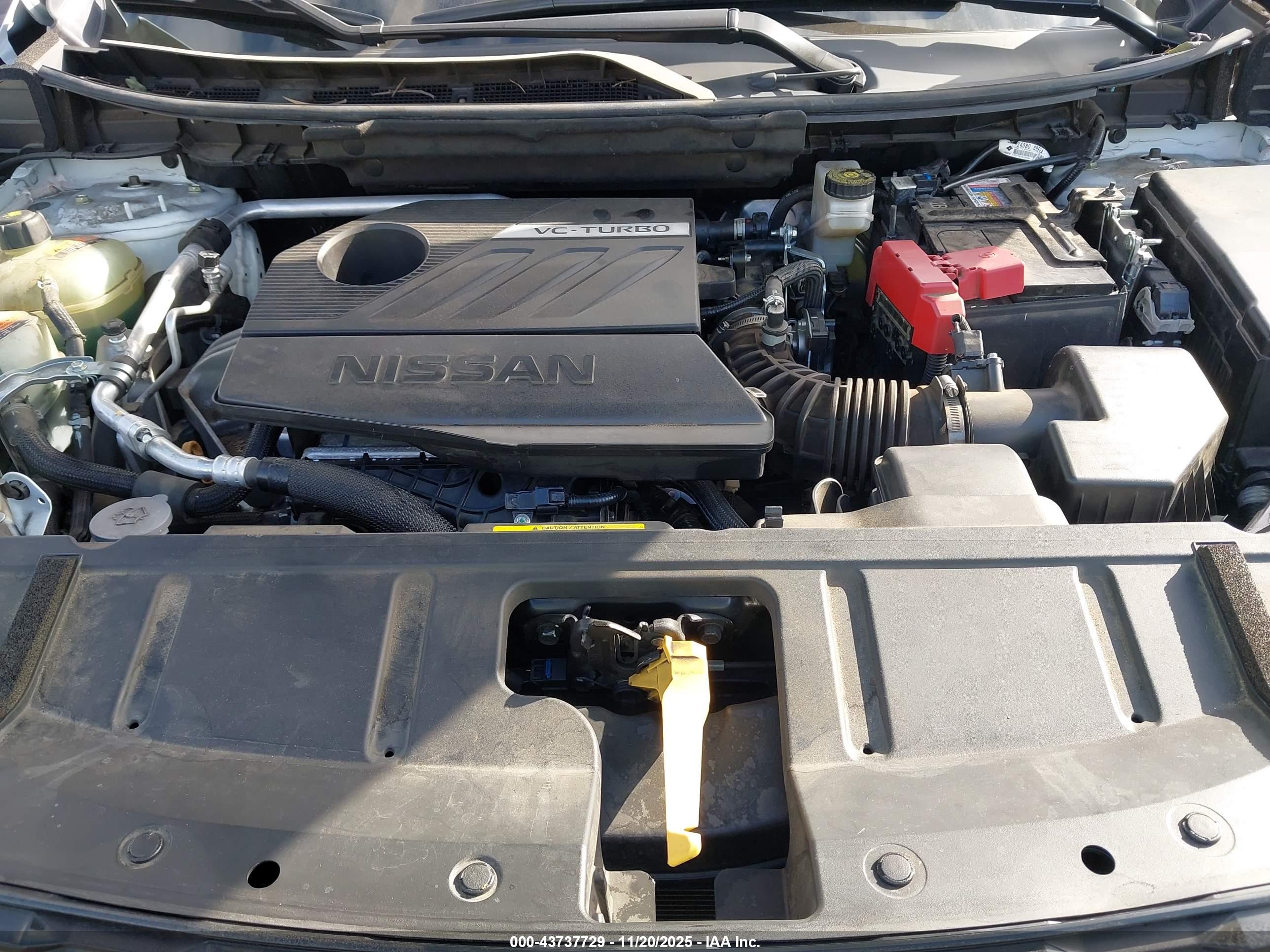 NISSAN ROGUE image 10
