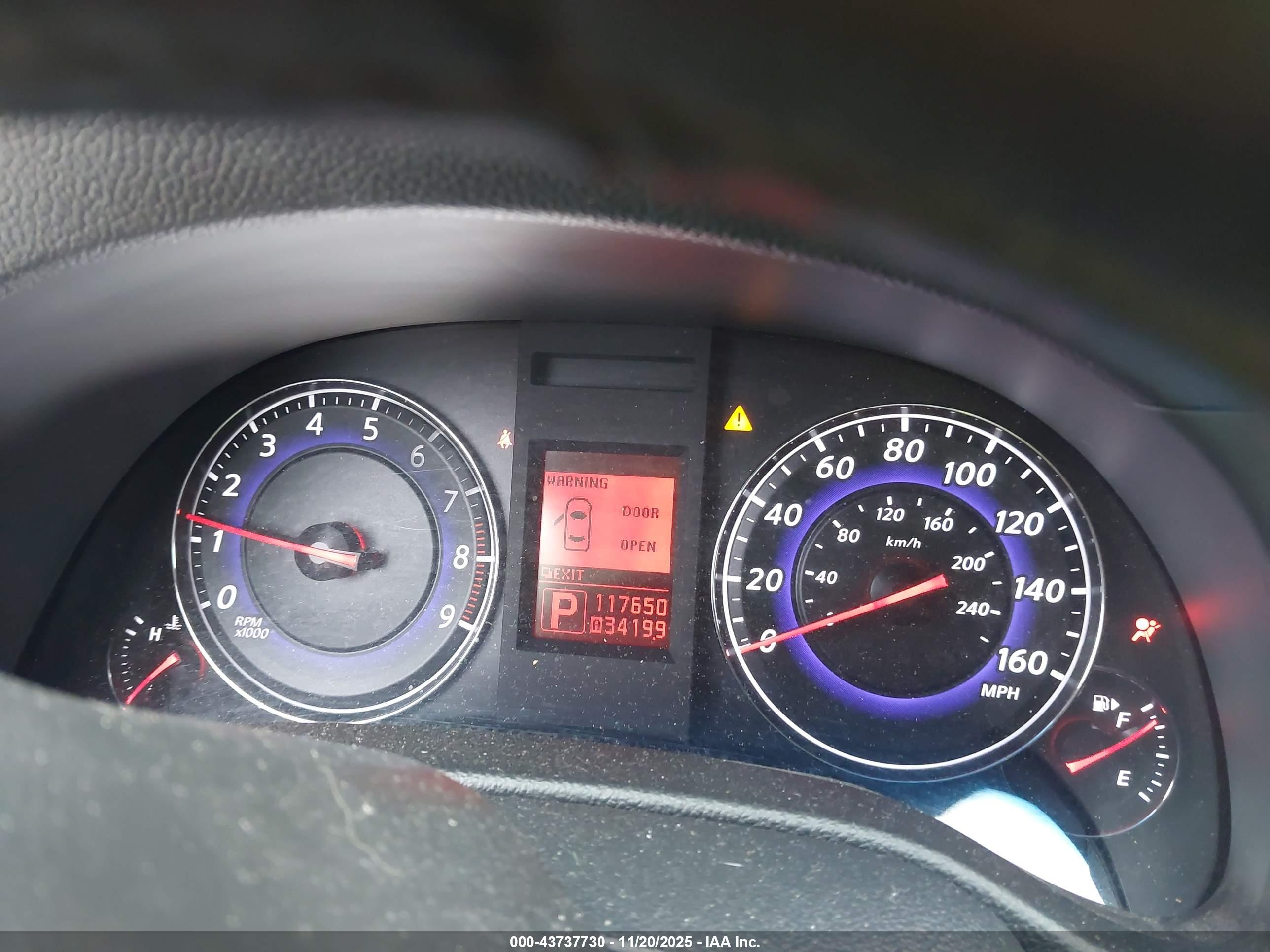 INFINITI G37X image 7
