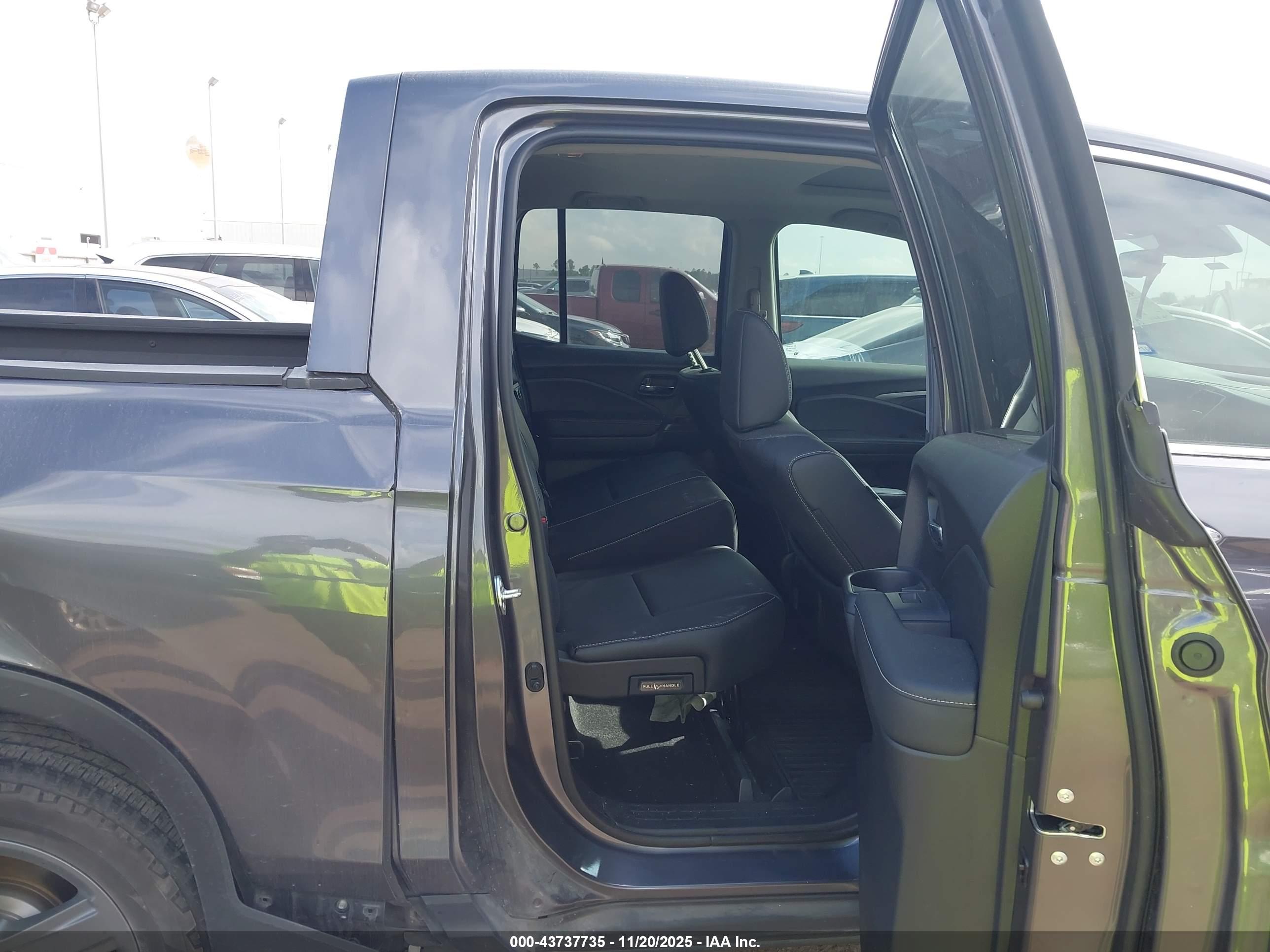 HONDA RIDGELINE image 8
