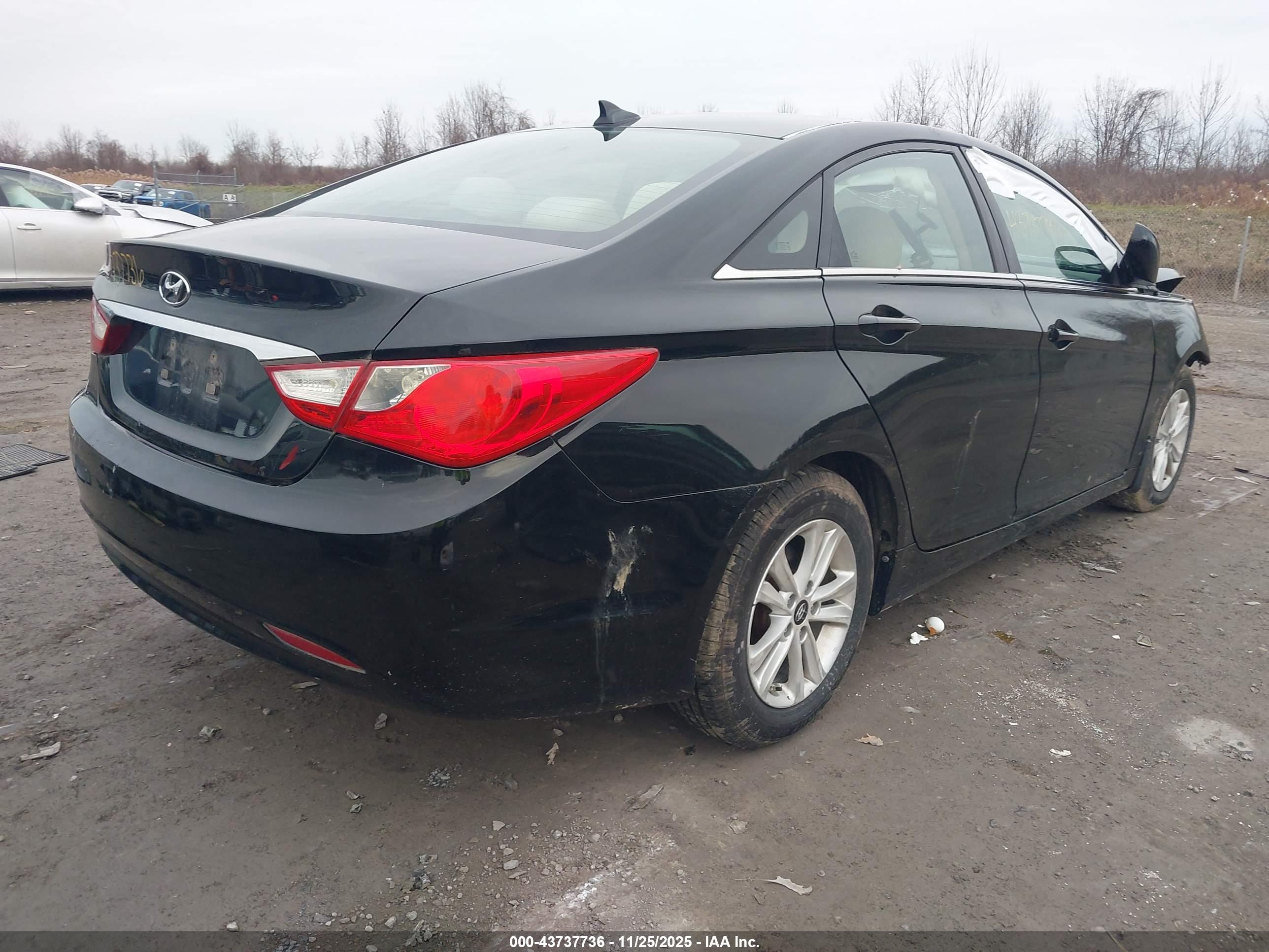 HYUNDAI SONATA image 4