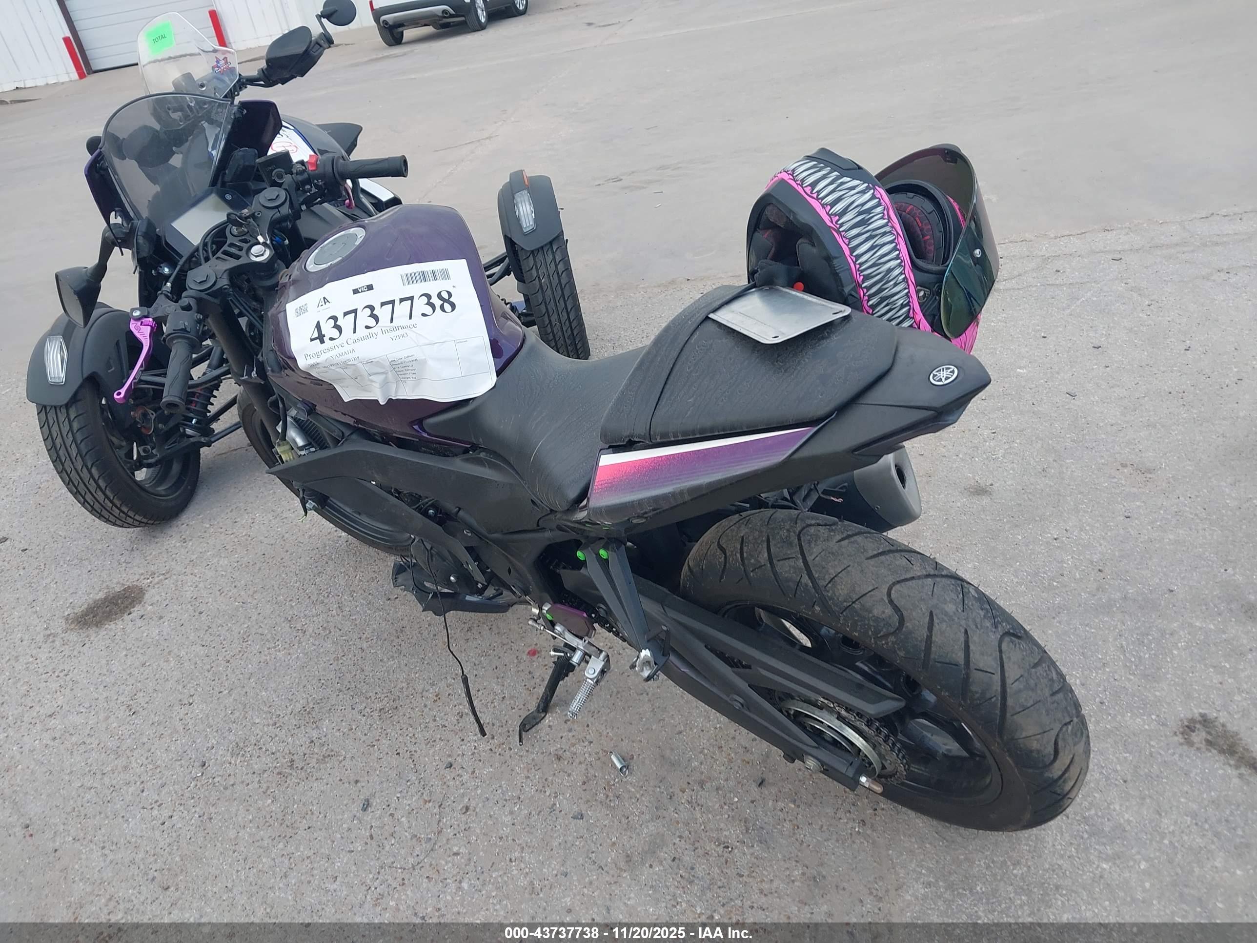 YAMAHA YZFR3 image 3