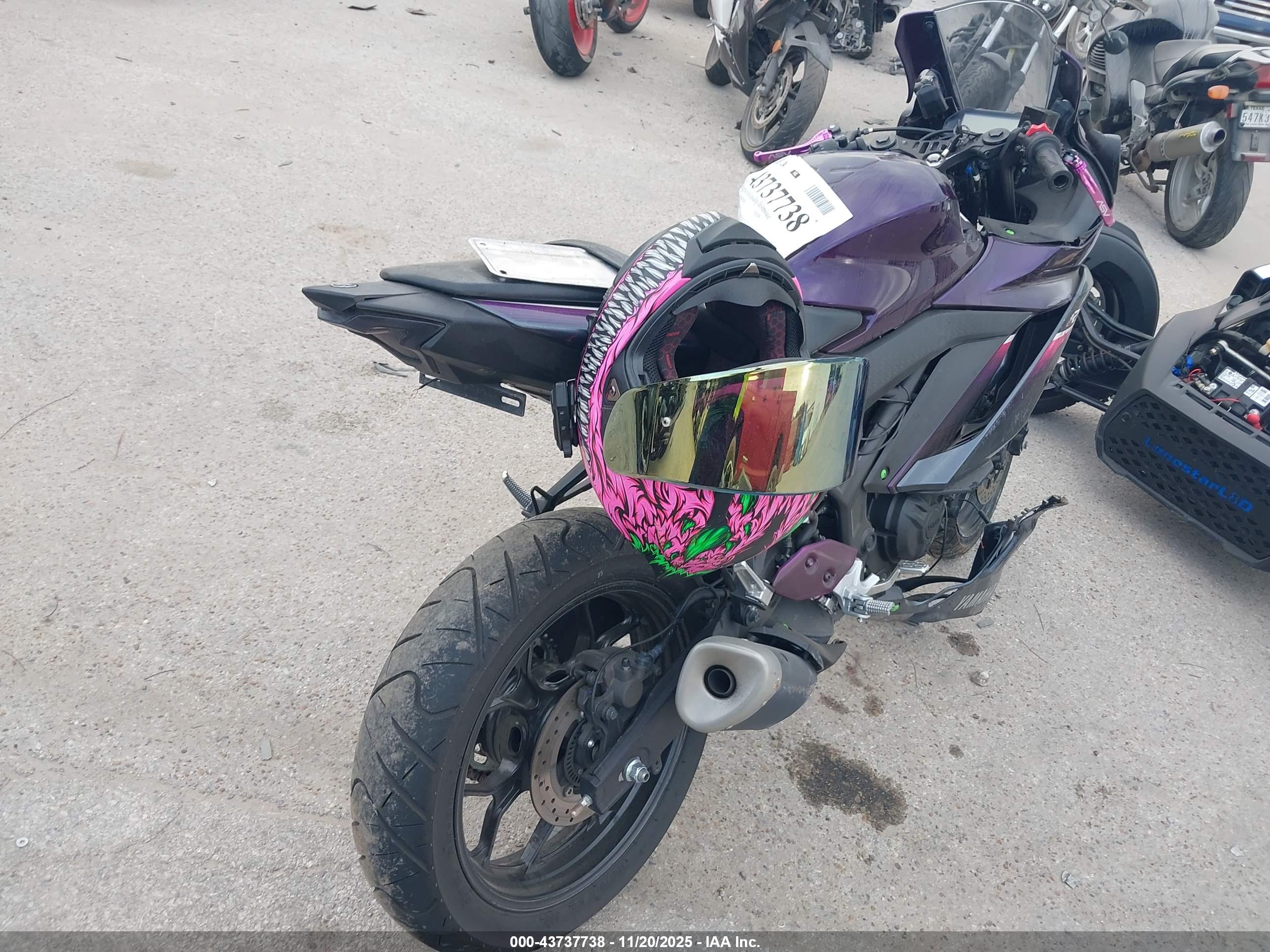 YAMAHA YZFR3 image 4