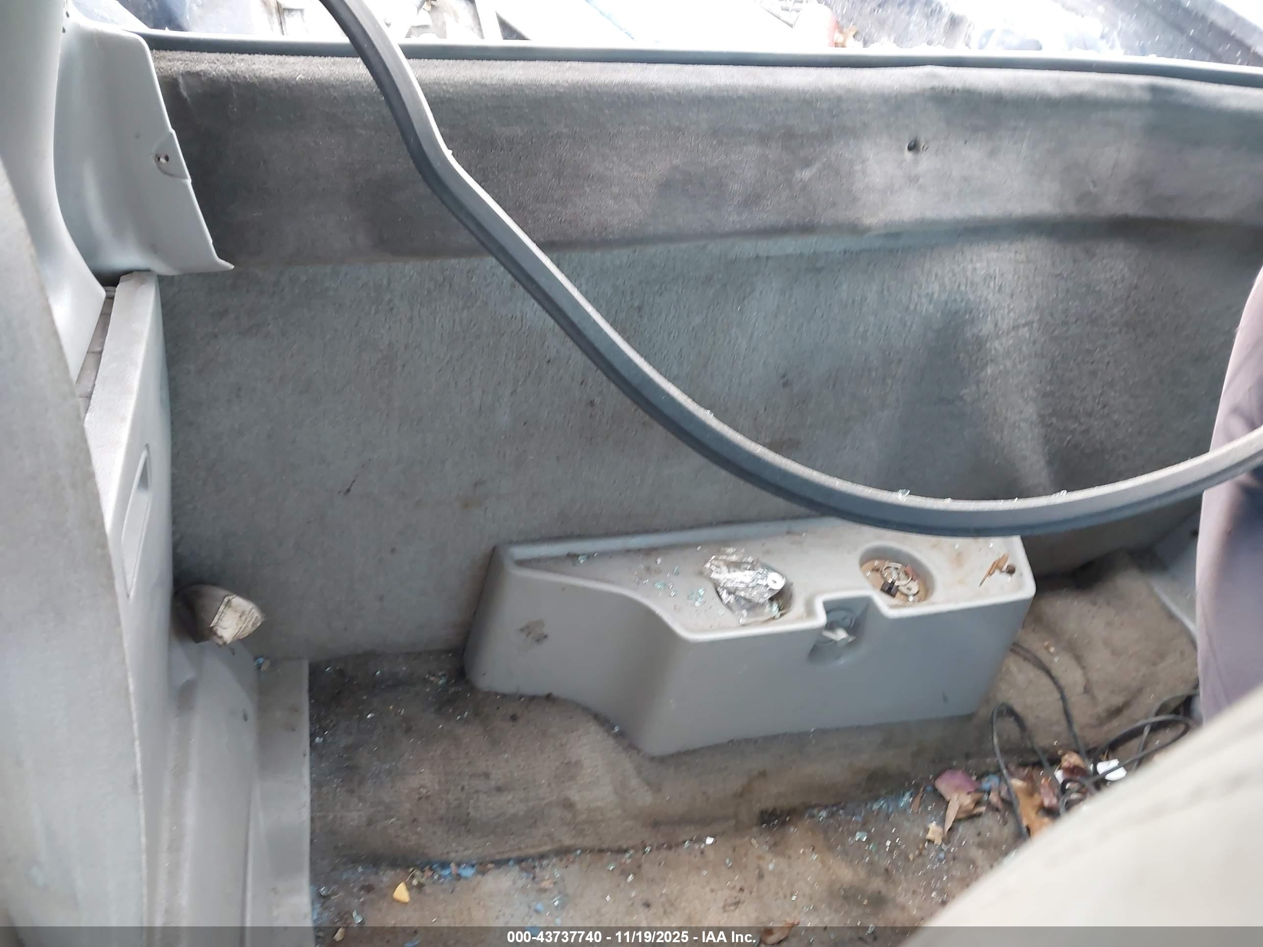 GMC SONOMA image 8