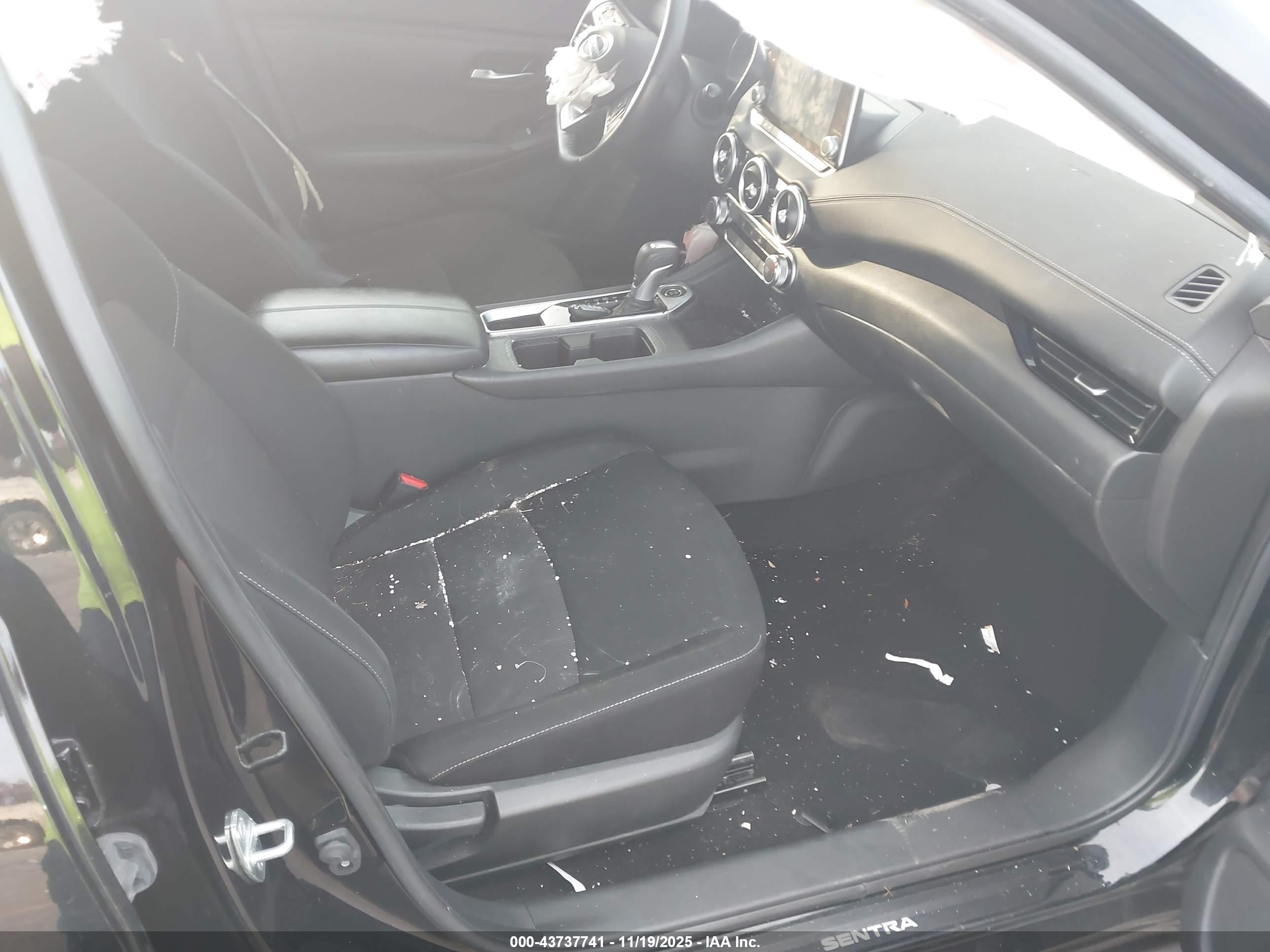NISSAN SENTRA image 5