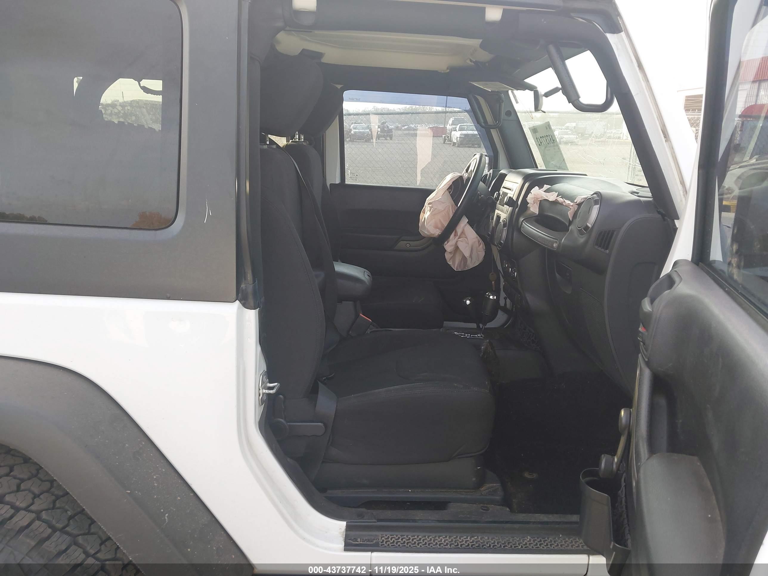 JEEP WRANGLER image 5