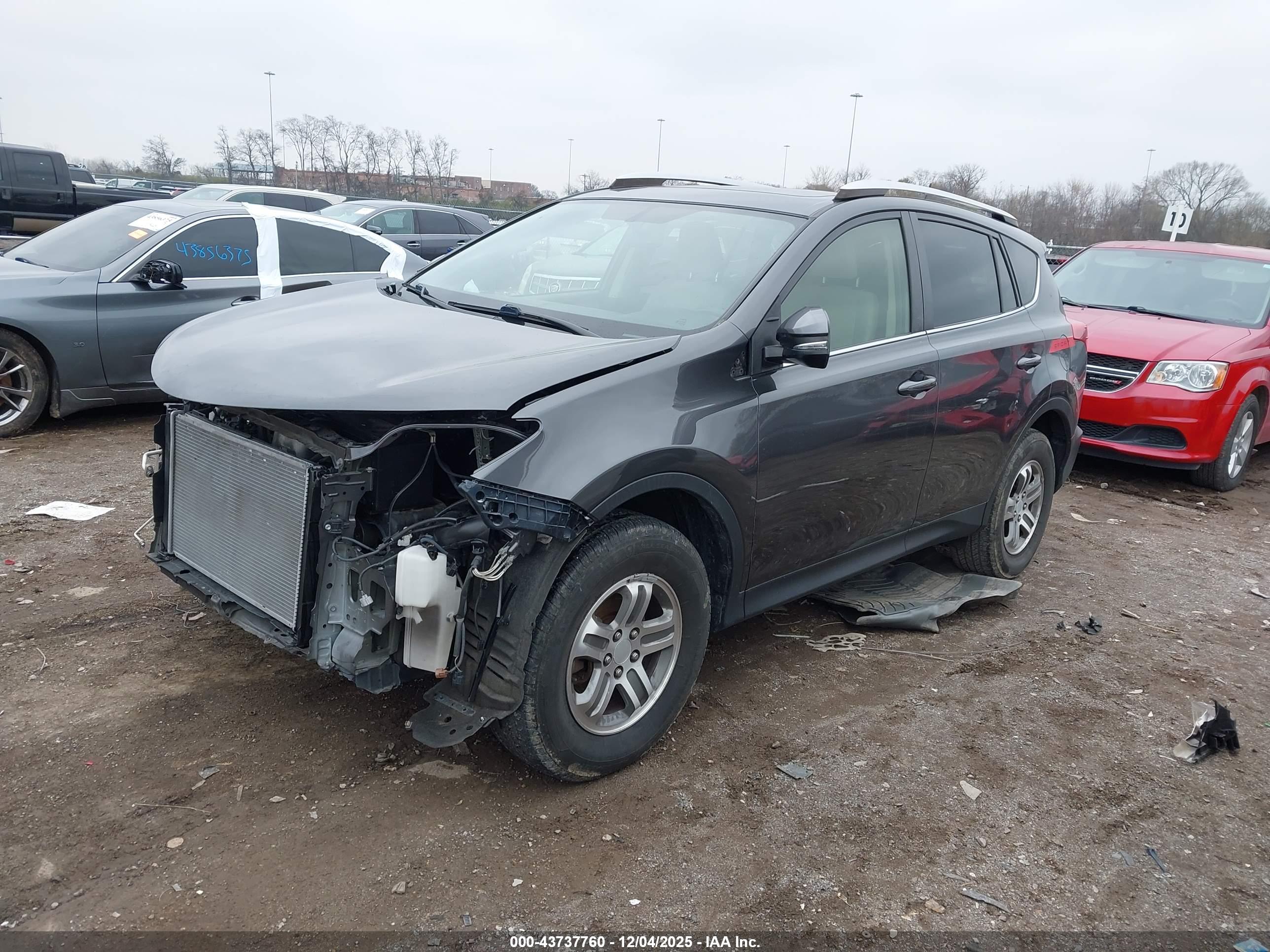 TOYOTA RAV4 image 2