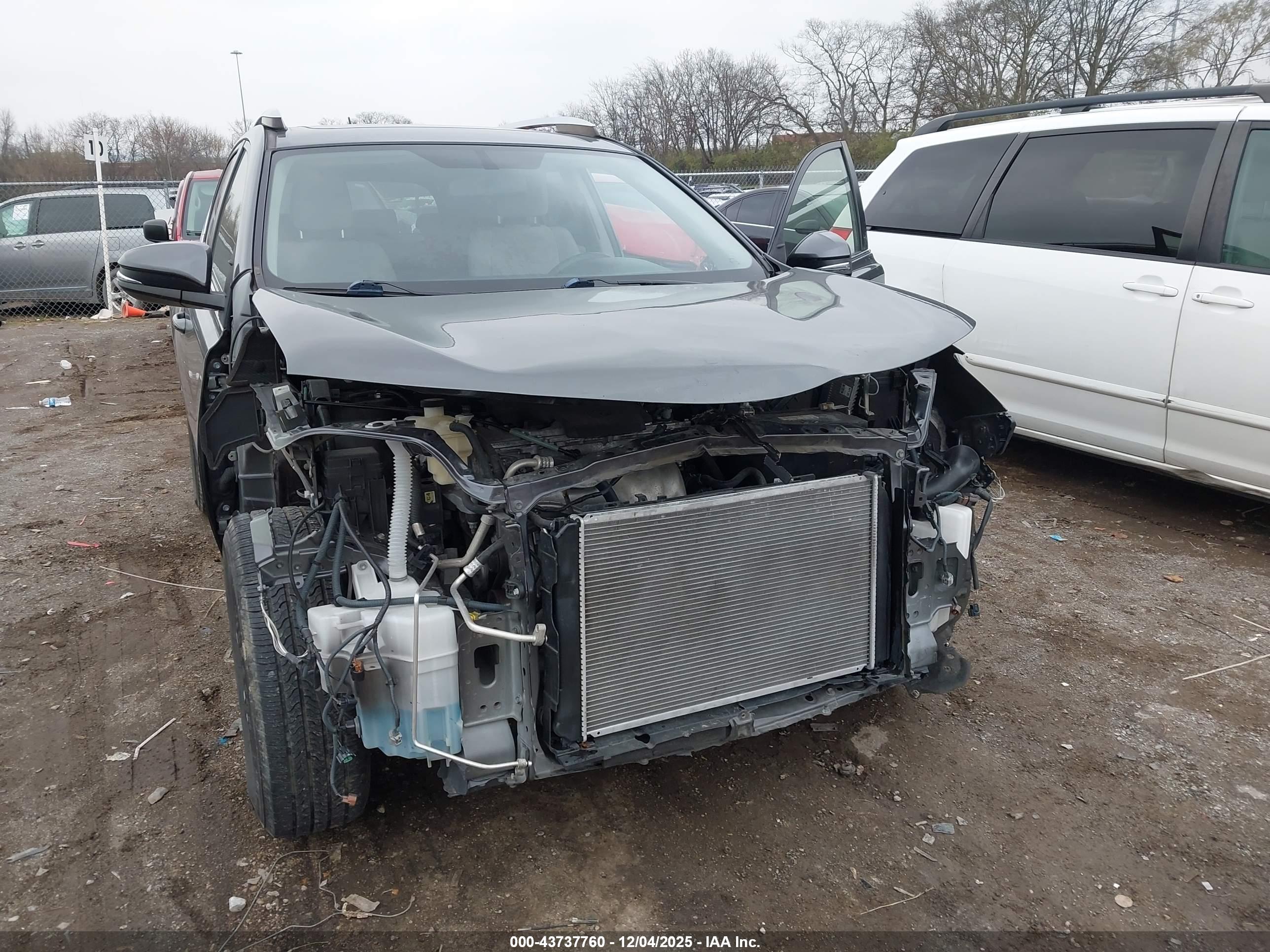 TOYOTA RAV4 image 6