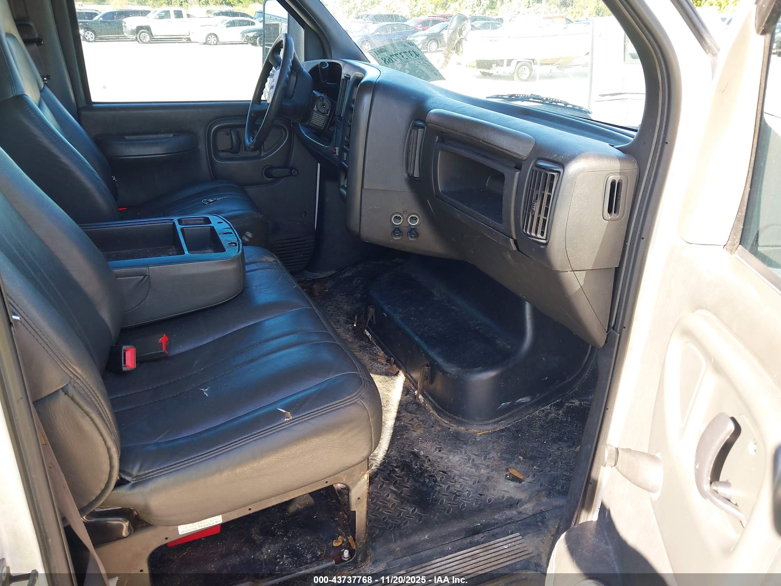 GMC C5500 image 8