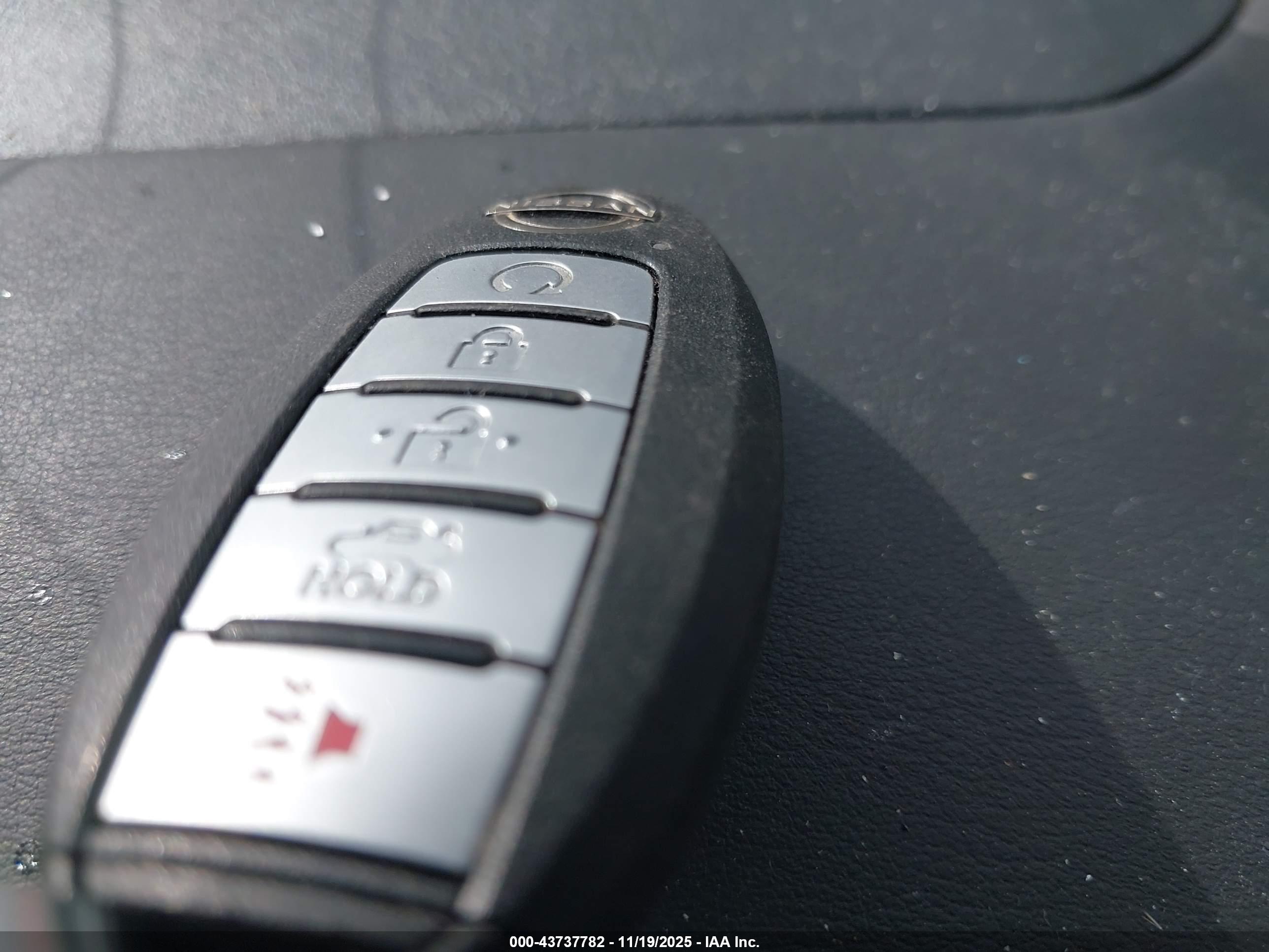 NISSAN ALTIMA image 11