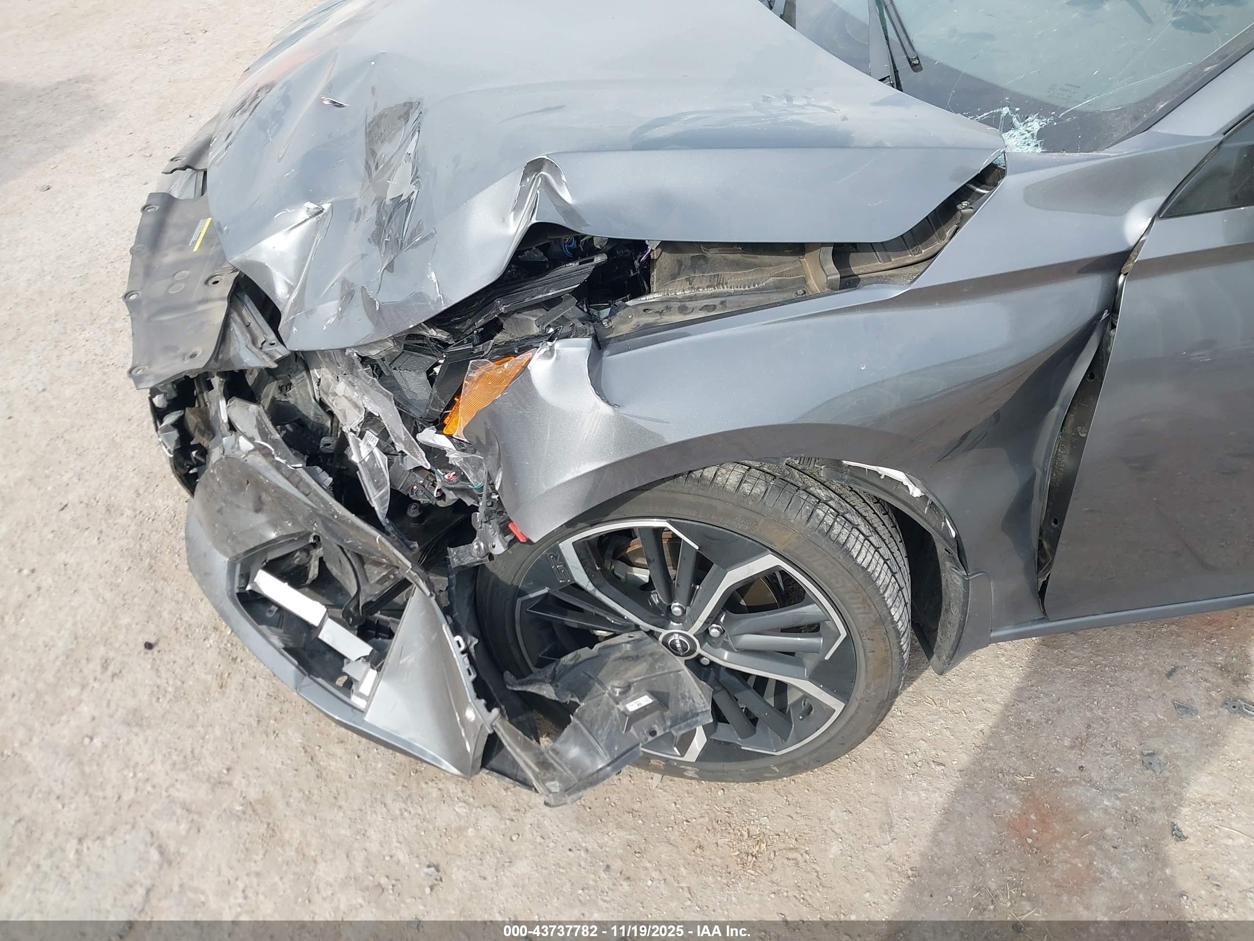 NISSAN ALTIMA image 6