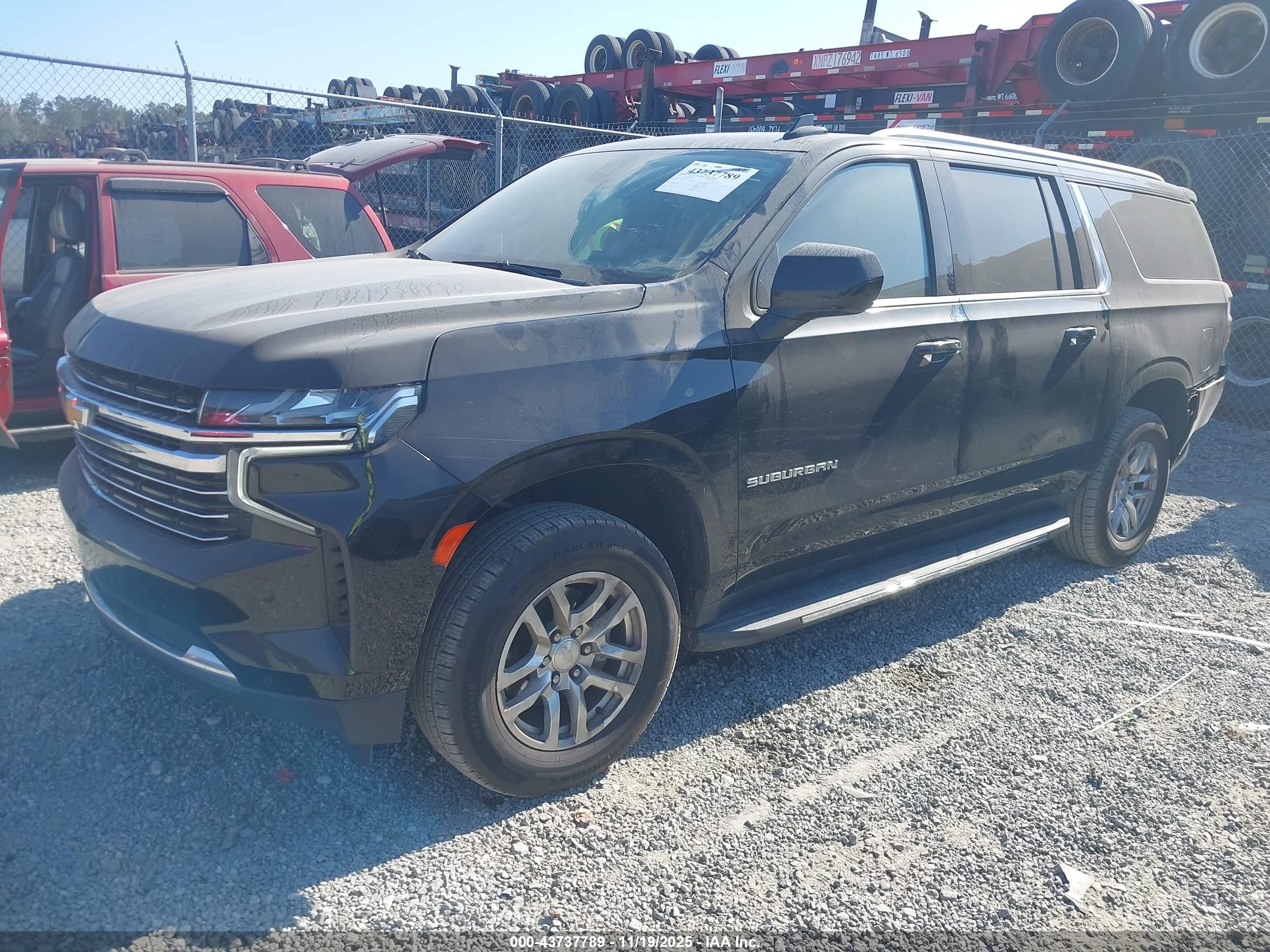 CHEVROLET SUBURBAN image 2