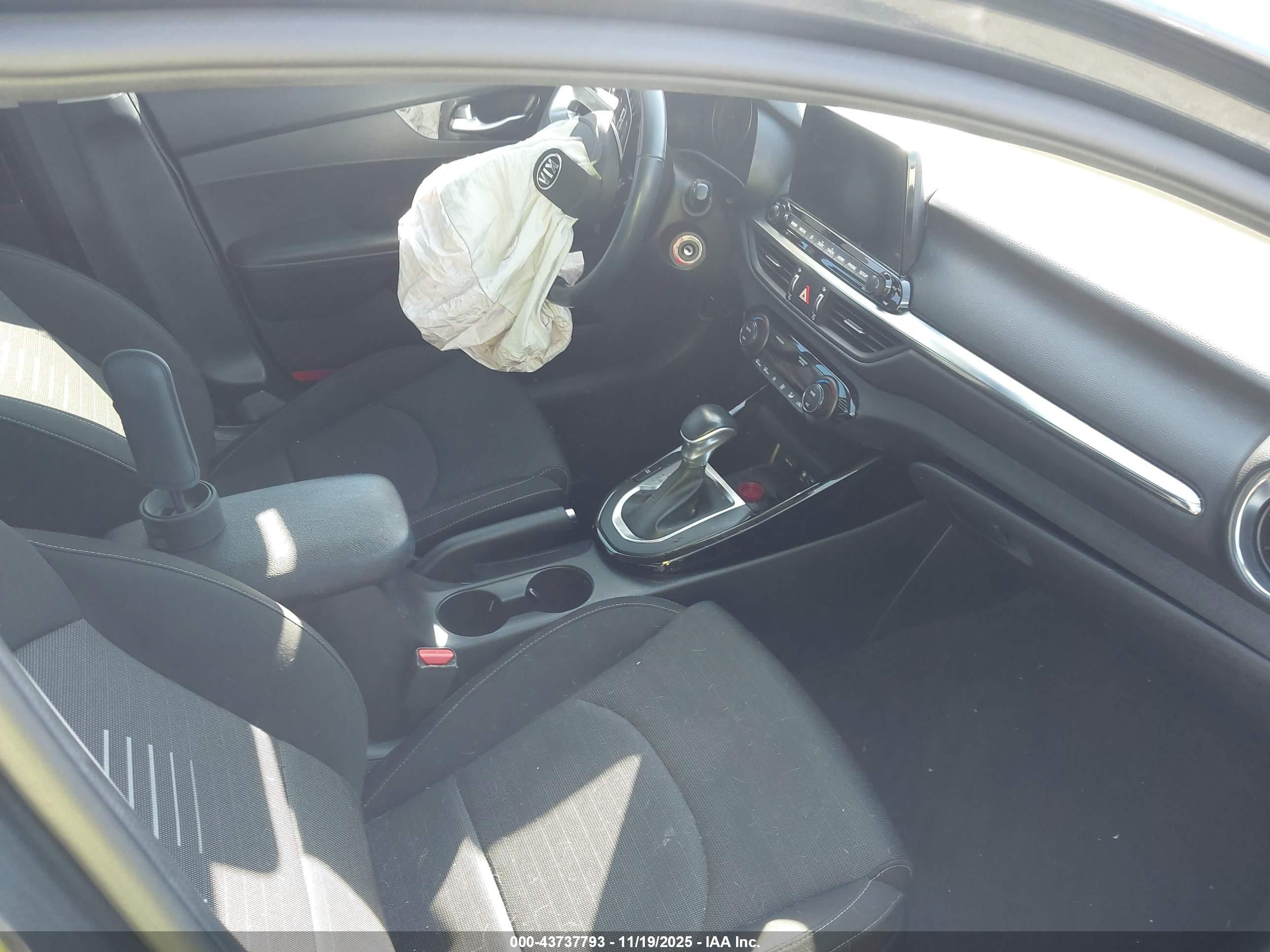 KIA FORTE image 5