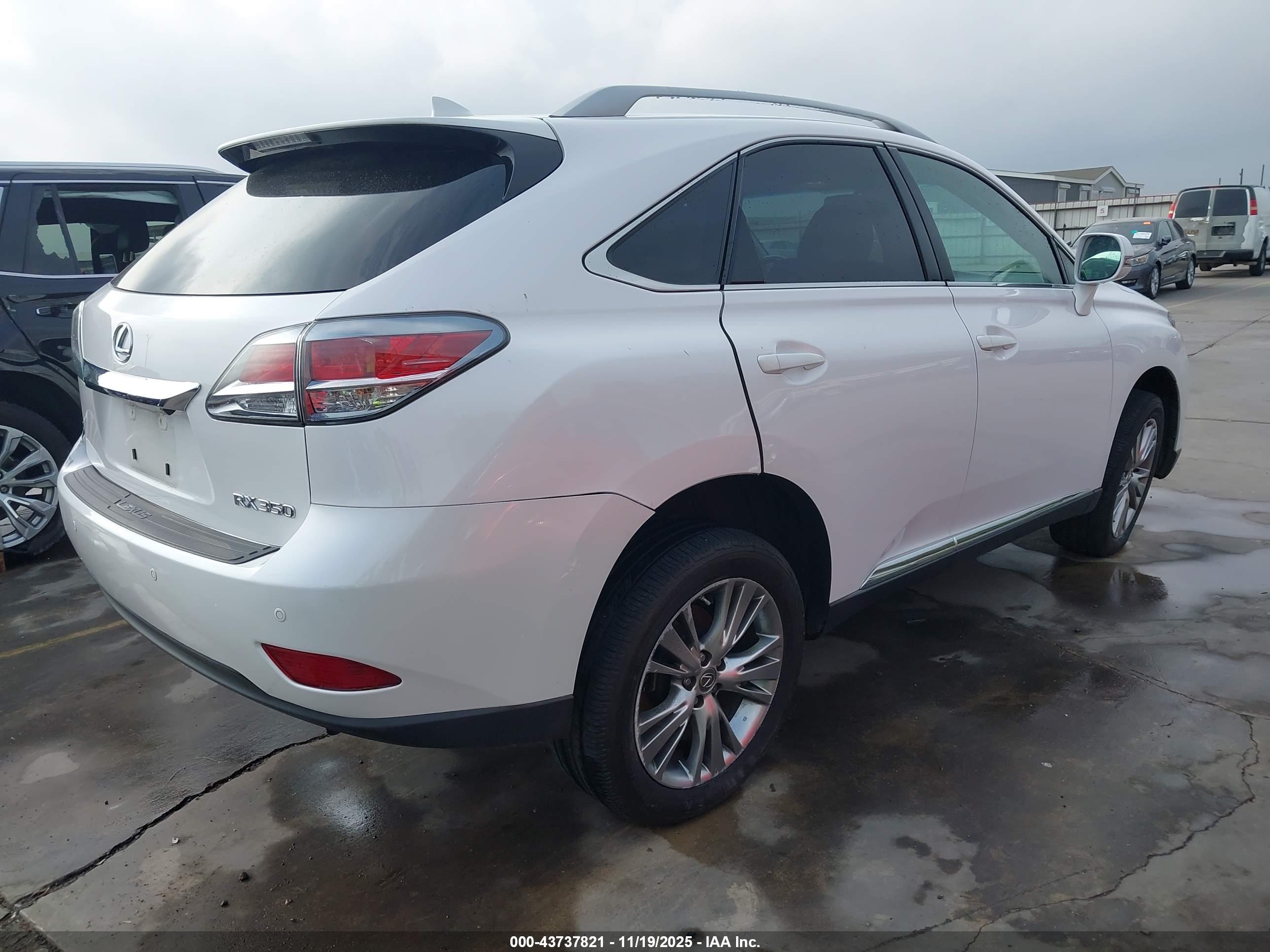 LEXUS RX image 4