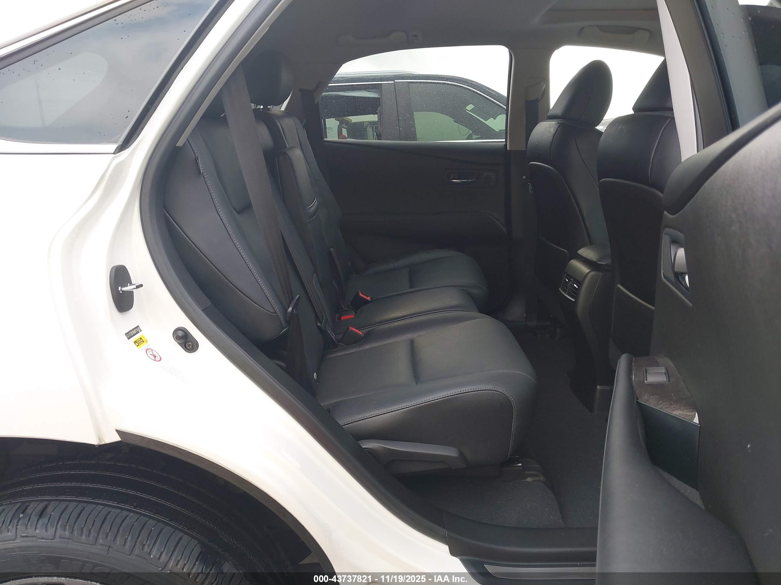 LEXUS RX image 8