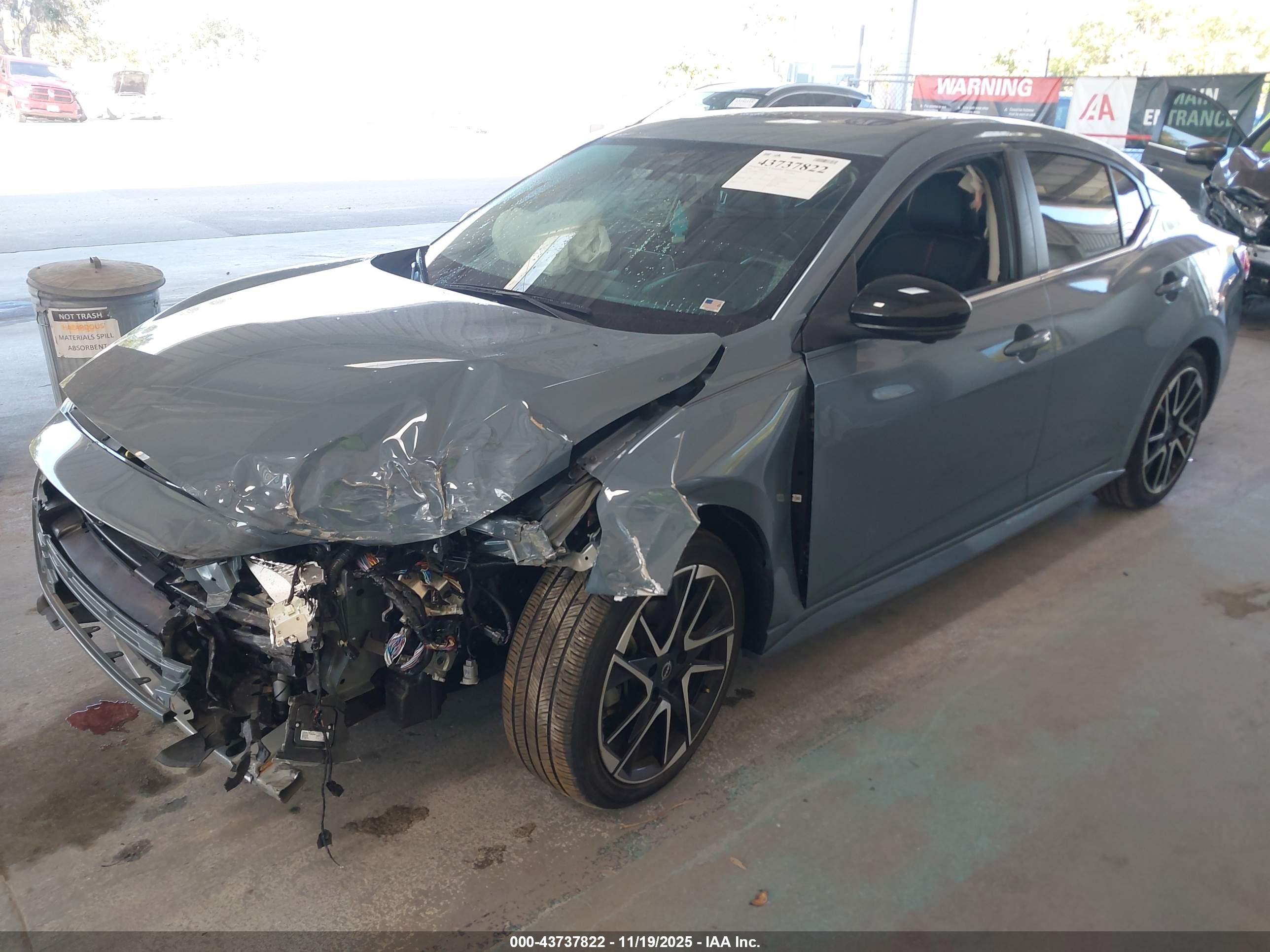 NISSAN SENTRA image 2
