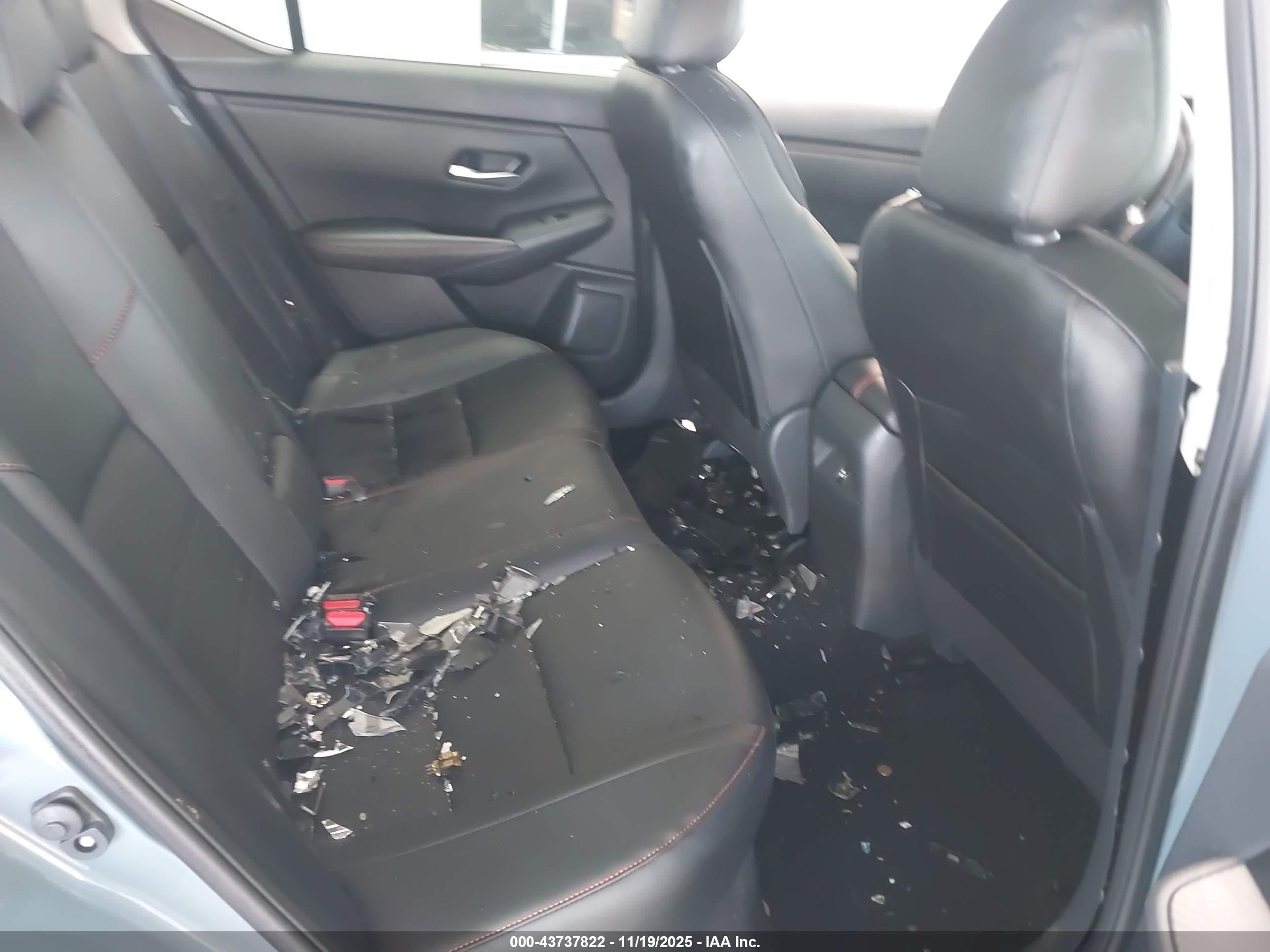 NISSAN SENTRA image 8