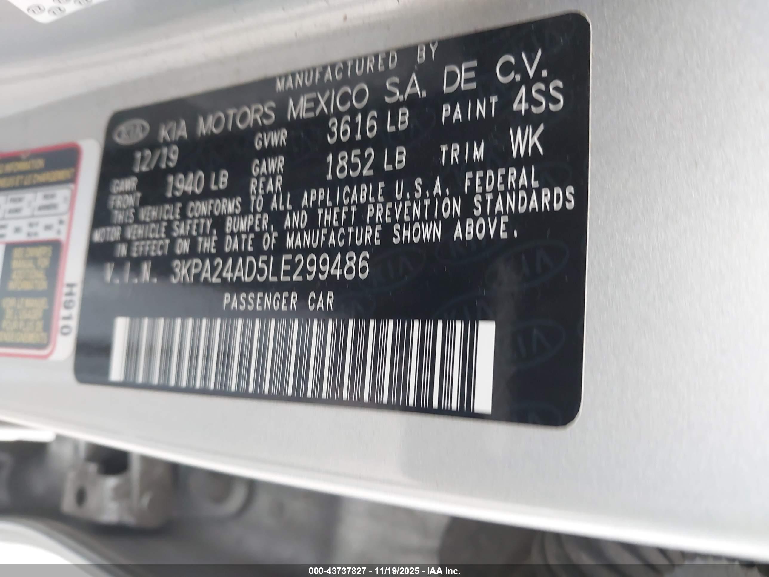 KIA RIO image 9