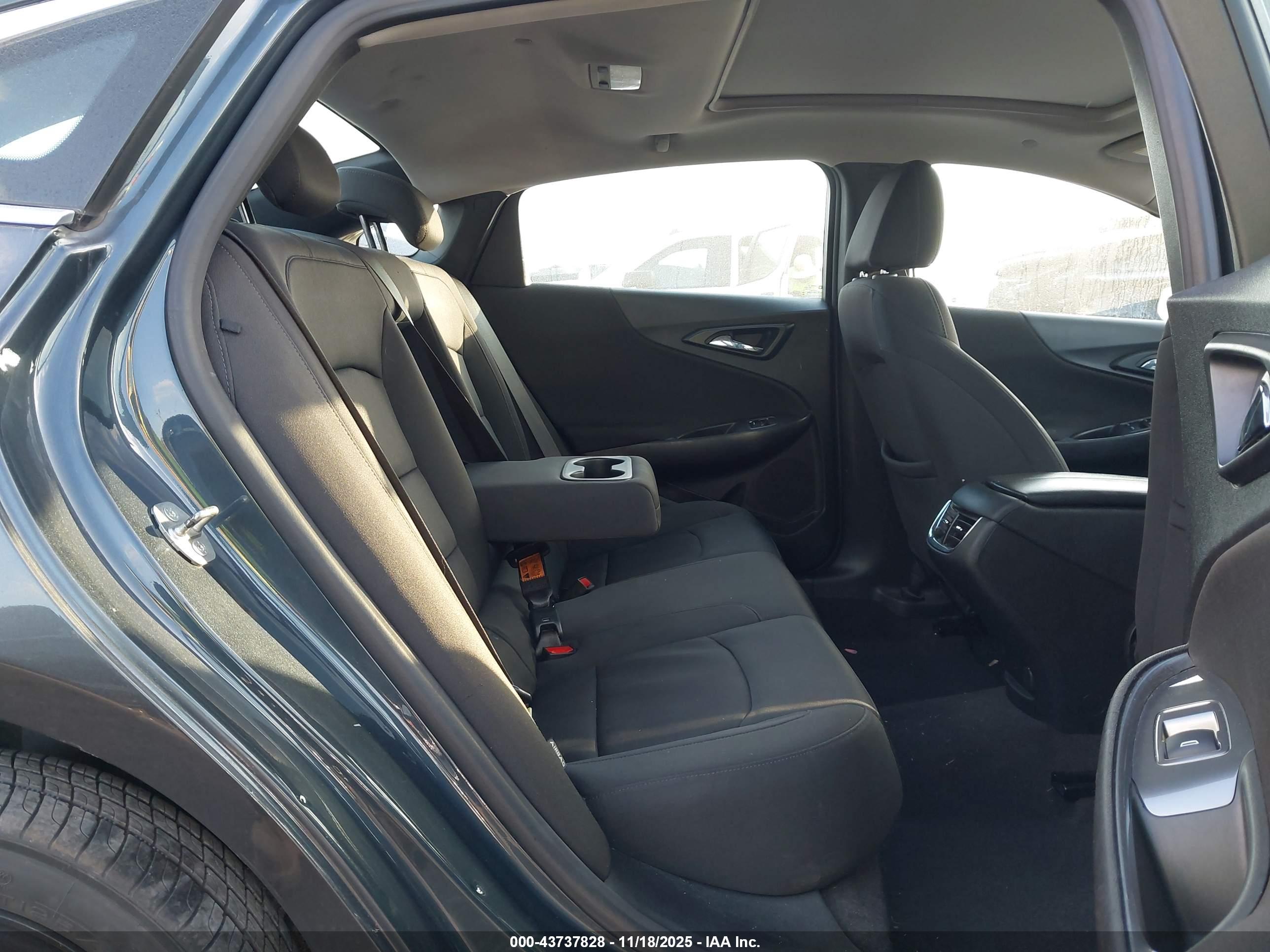CHEVROLET MALIBU image 8