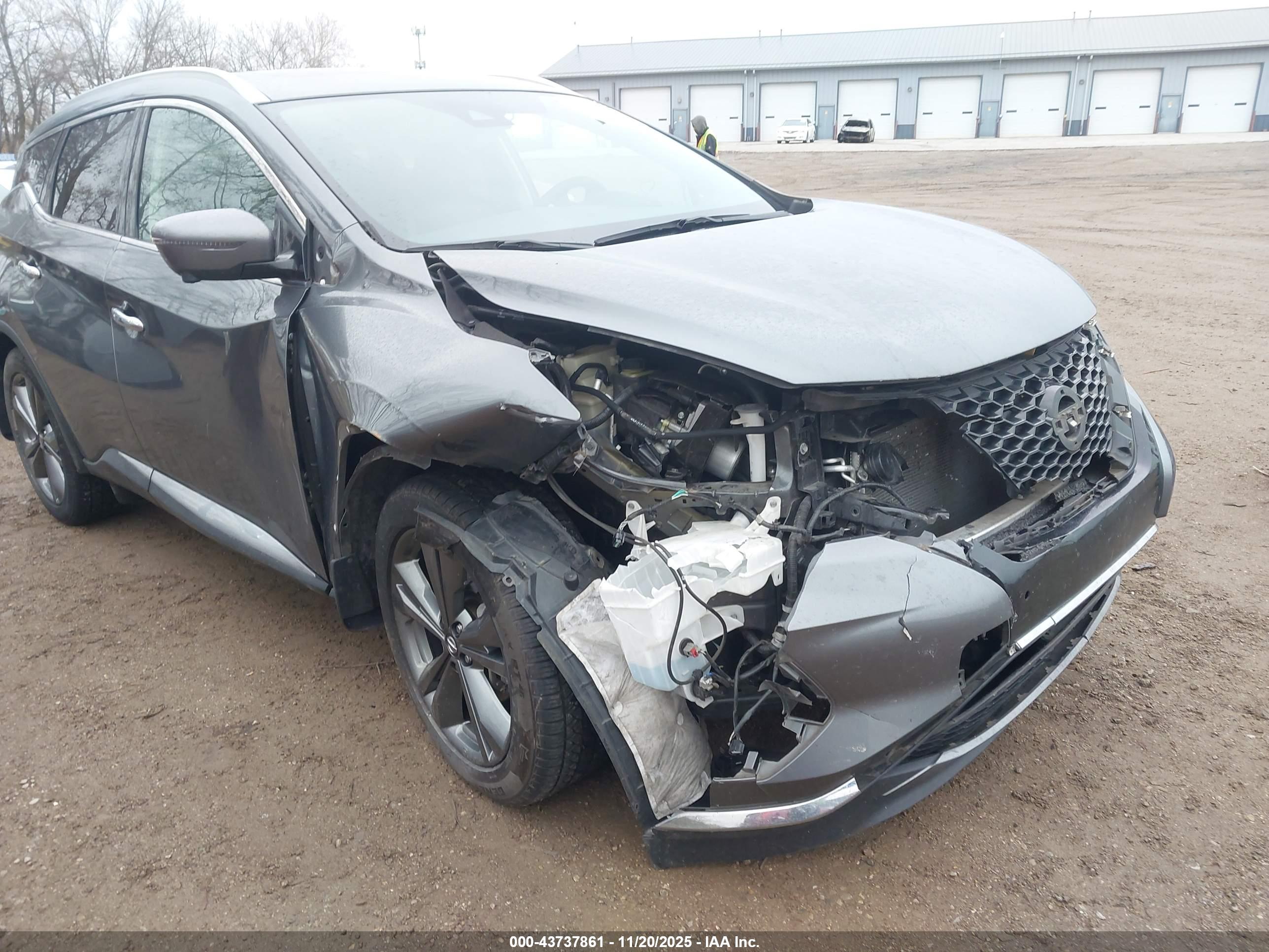 NISSAN MURANO image 6