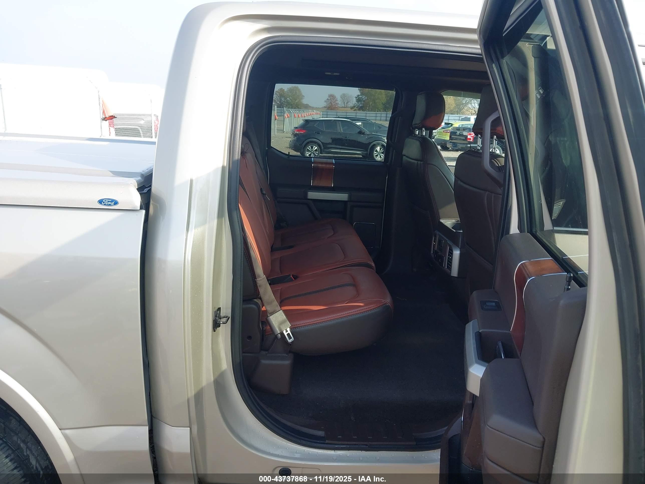 FORD F-150 image 8
