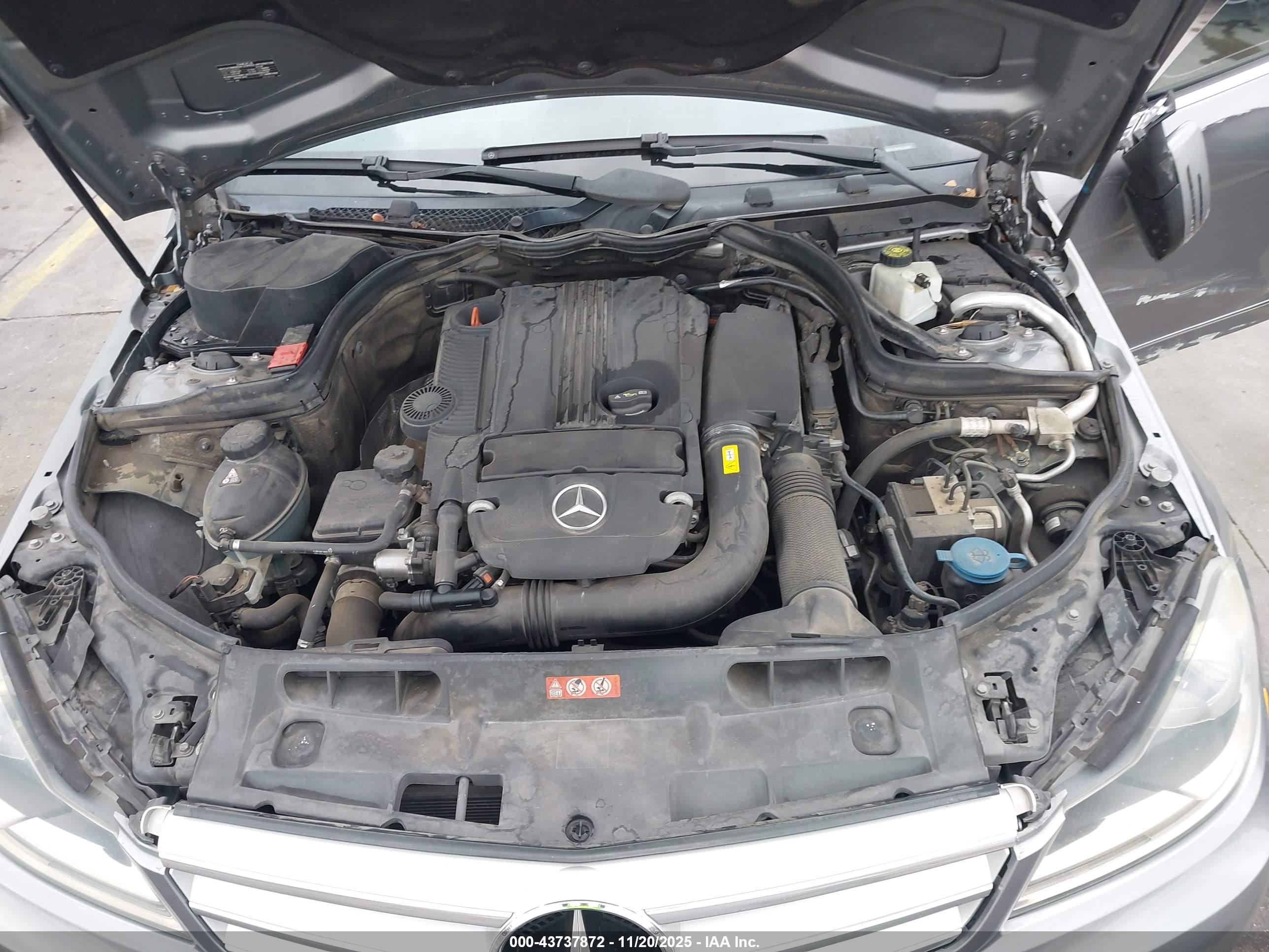 MERCEDES-BENZ C image 10