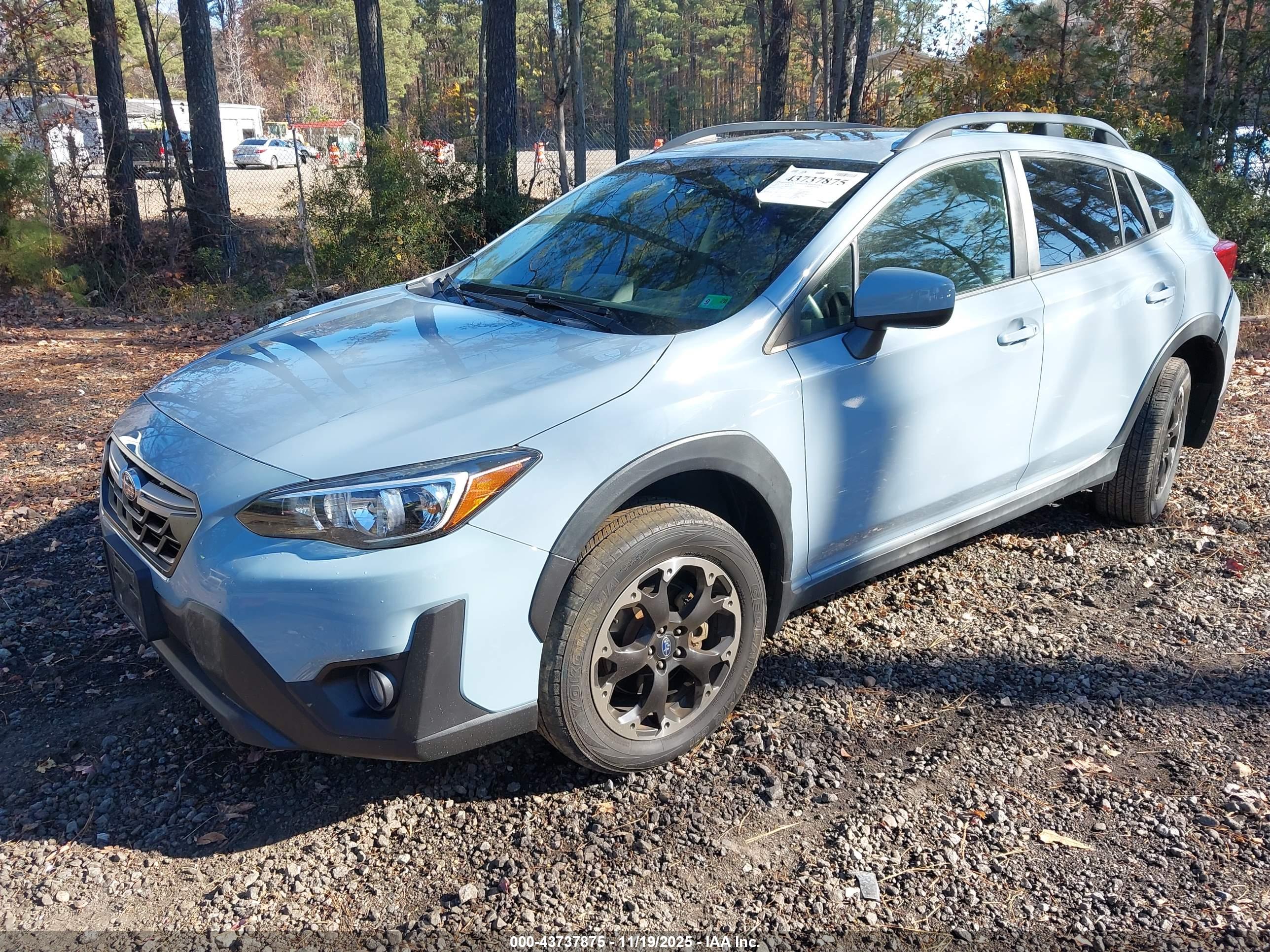 SUBARU CROSSTREK image 2