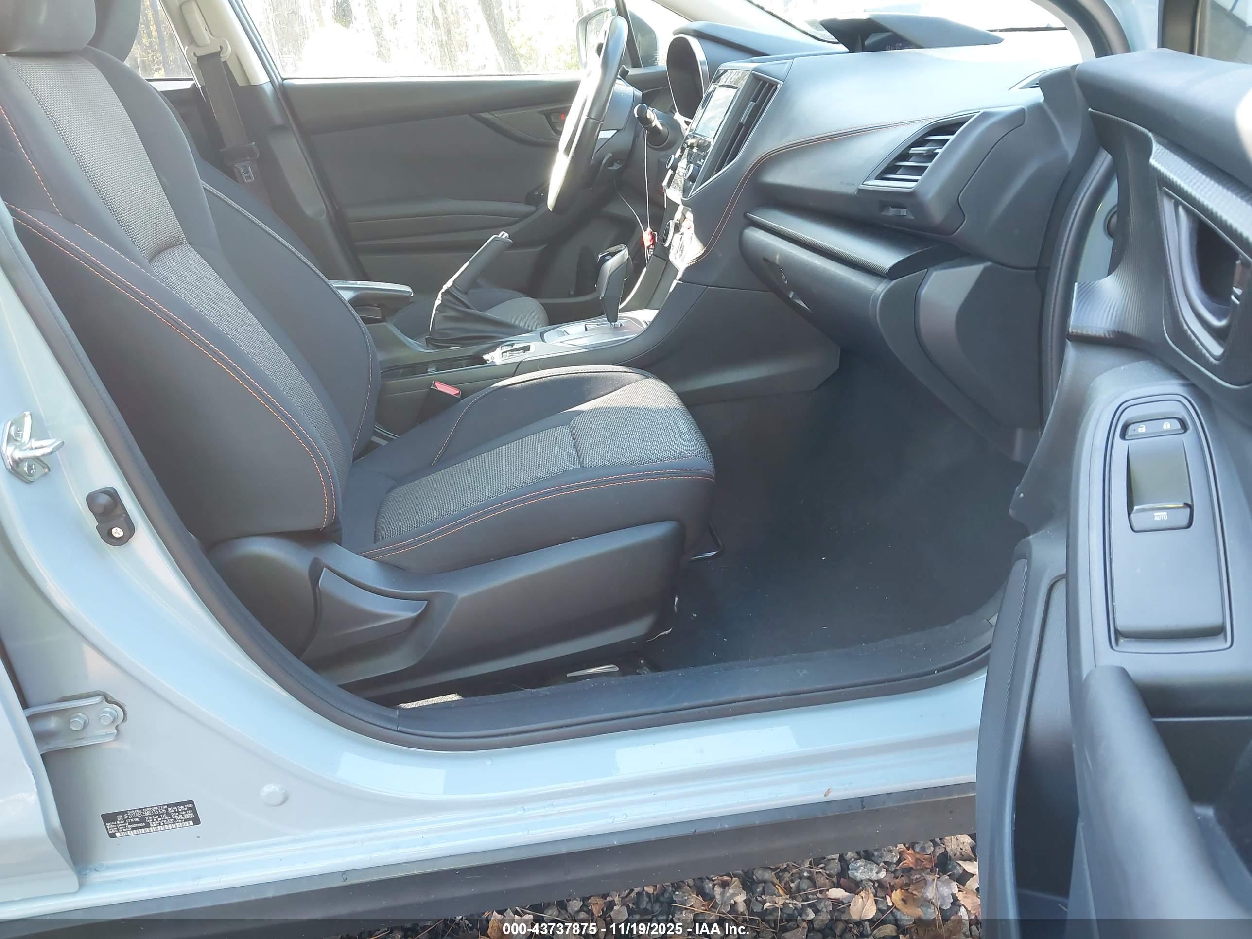 SUBARU CROSSTREK image 5