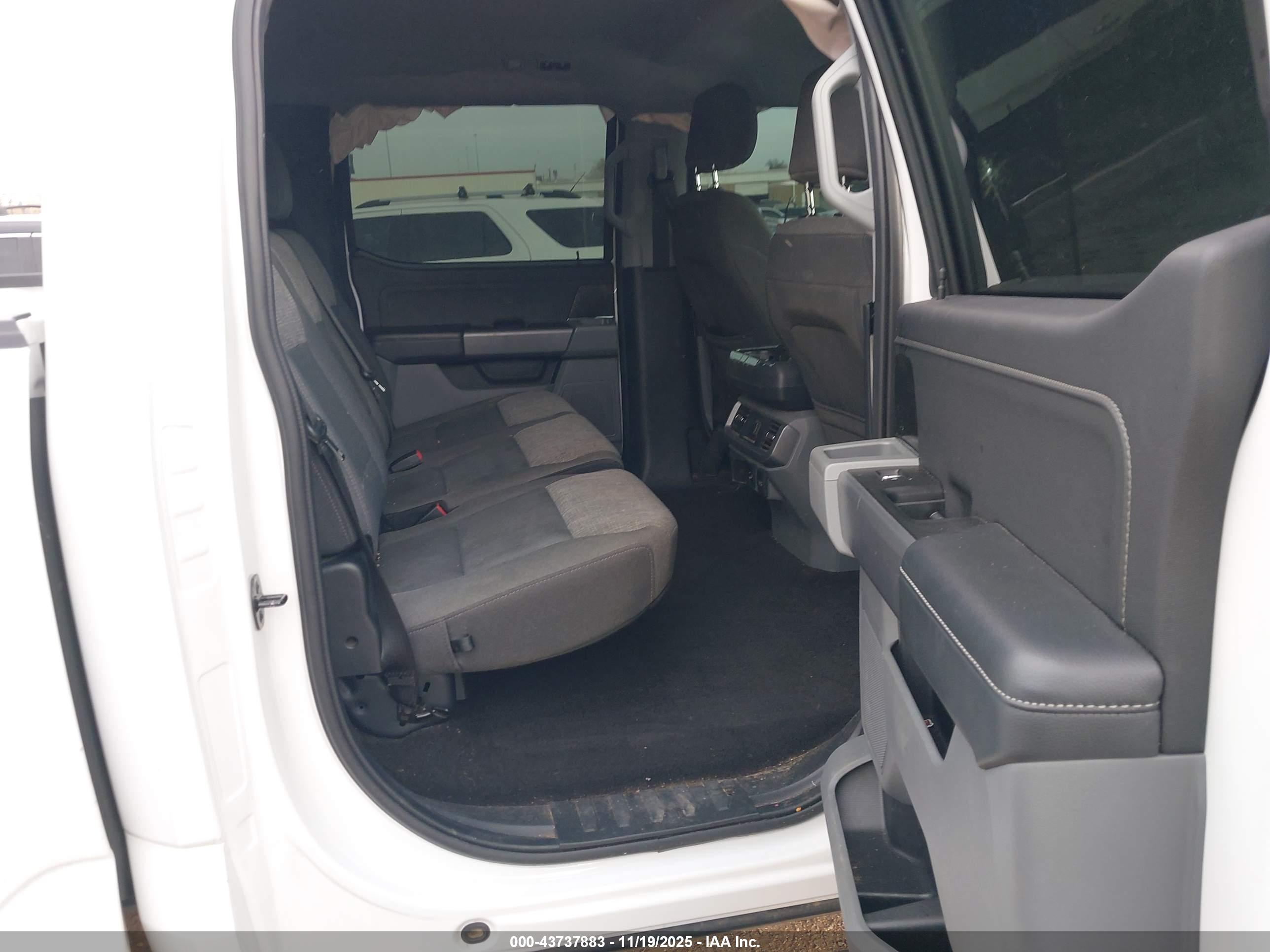 FORD F-150 image 8