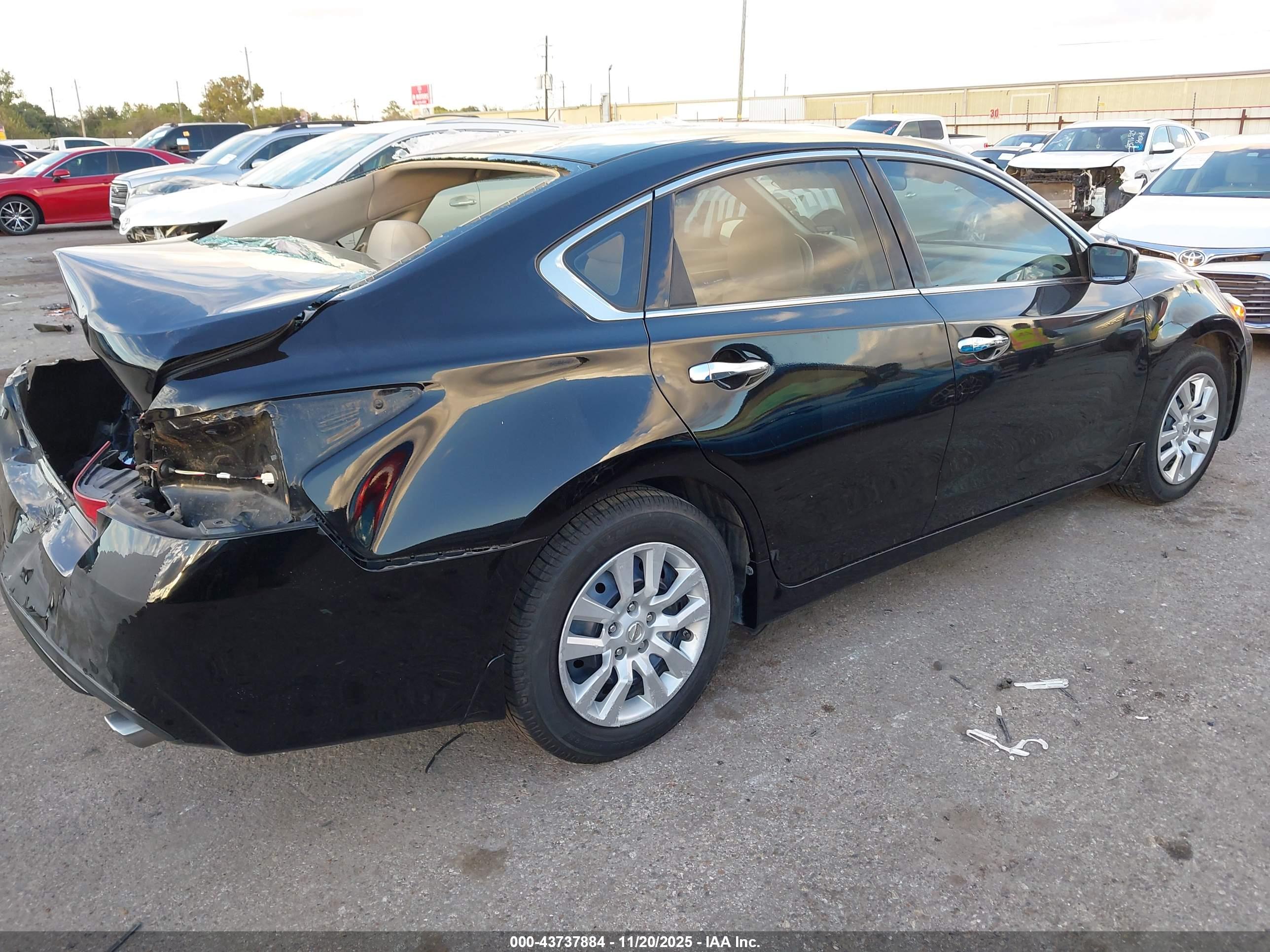 NISSAN ALTIMA image 4