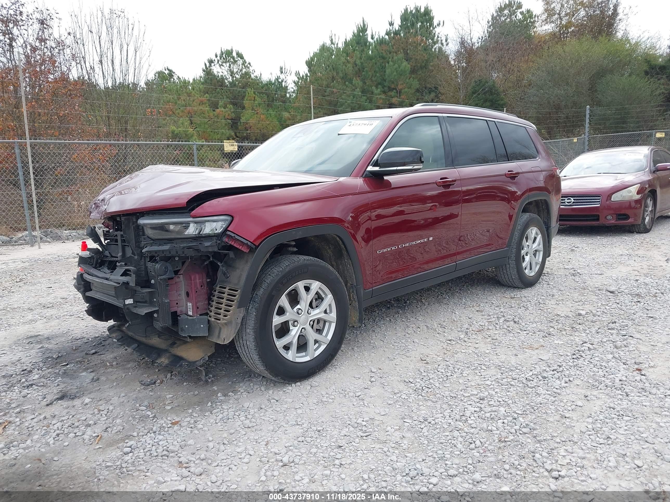 JEEP GRAND image 2