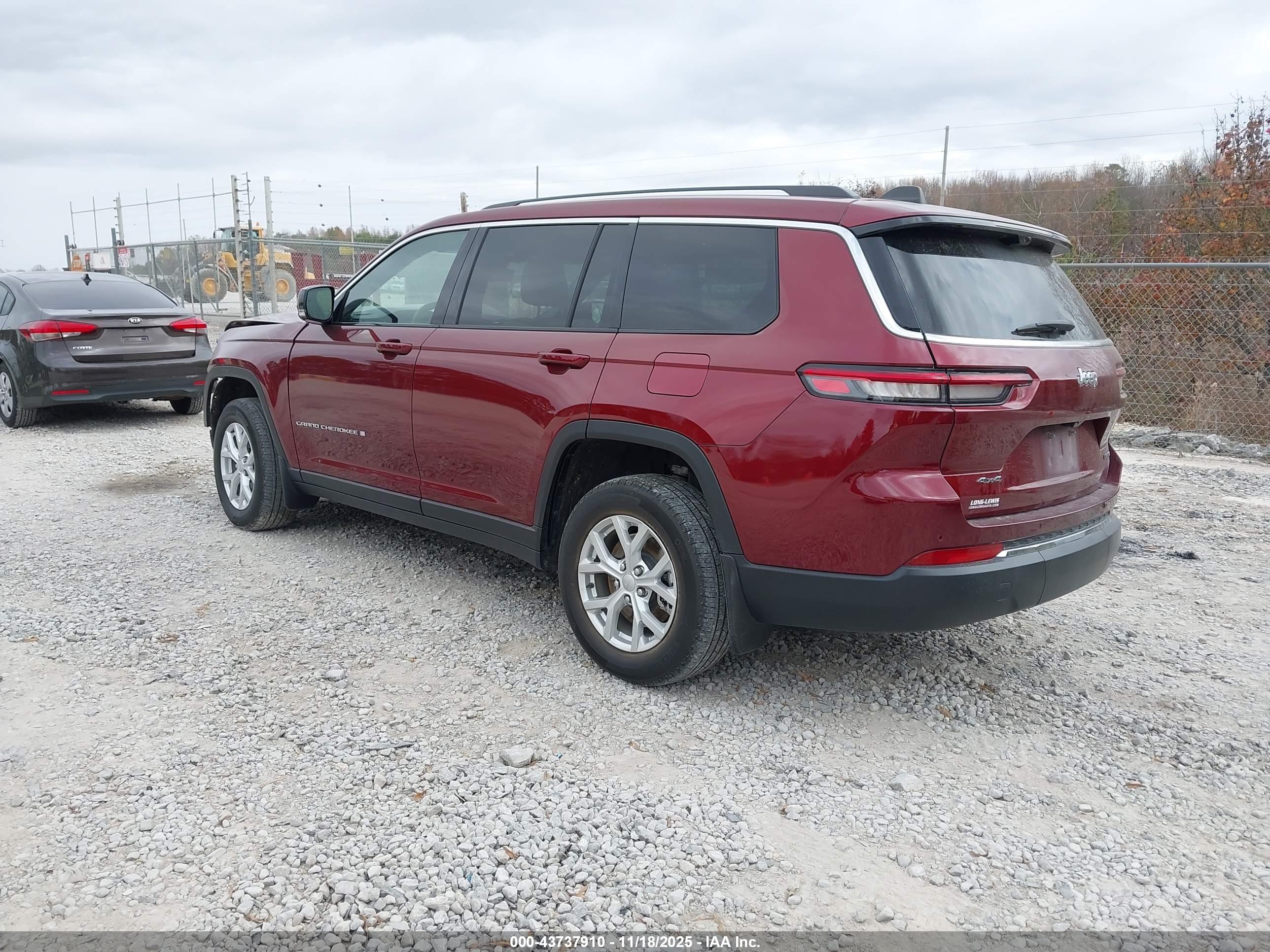 JEEP GRAND image 3