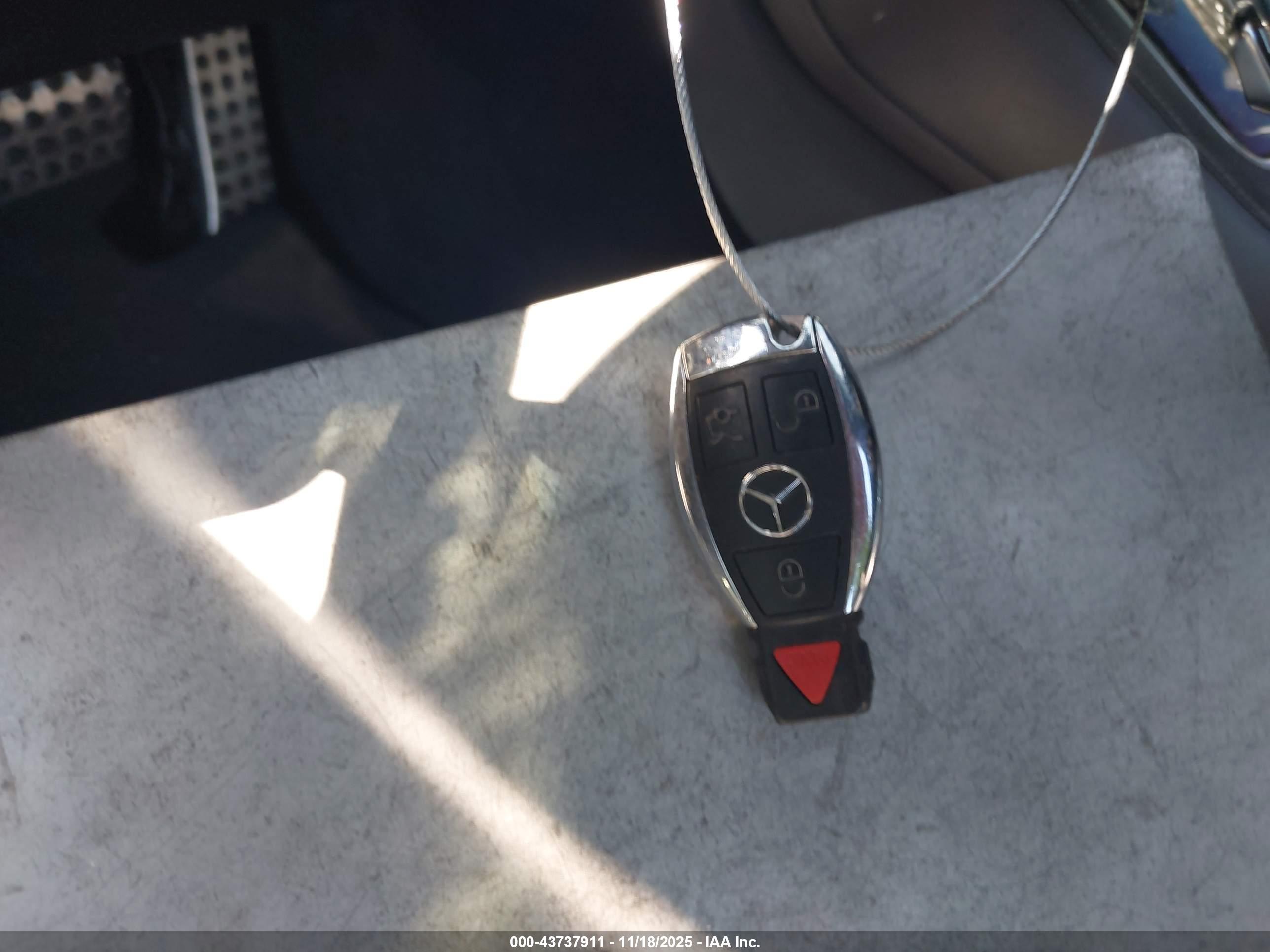 MERCEDES-BENZ S image 11