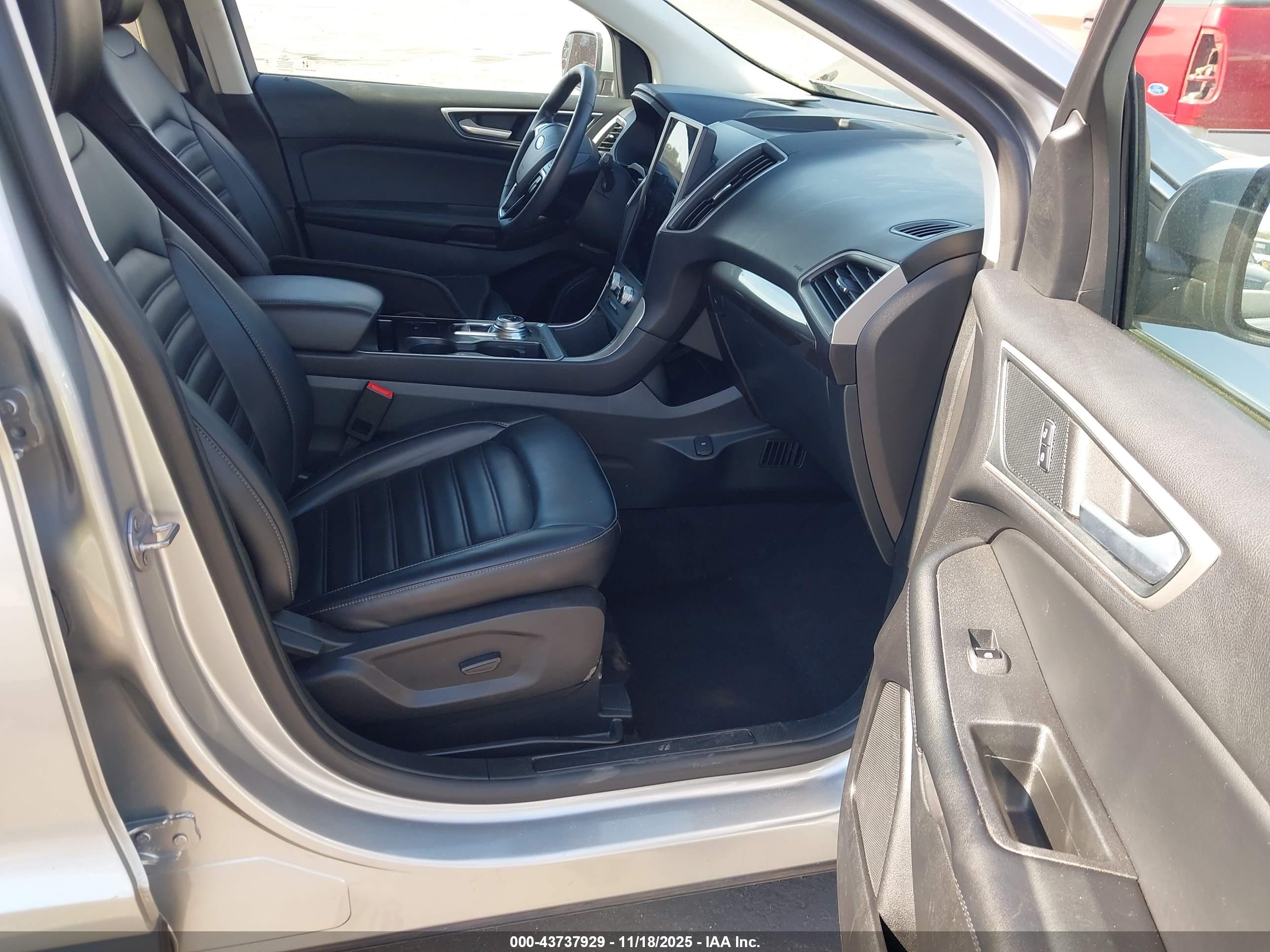 FORD EDGE image 5