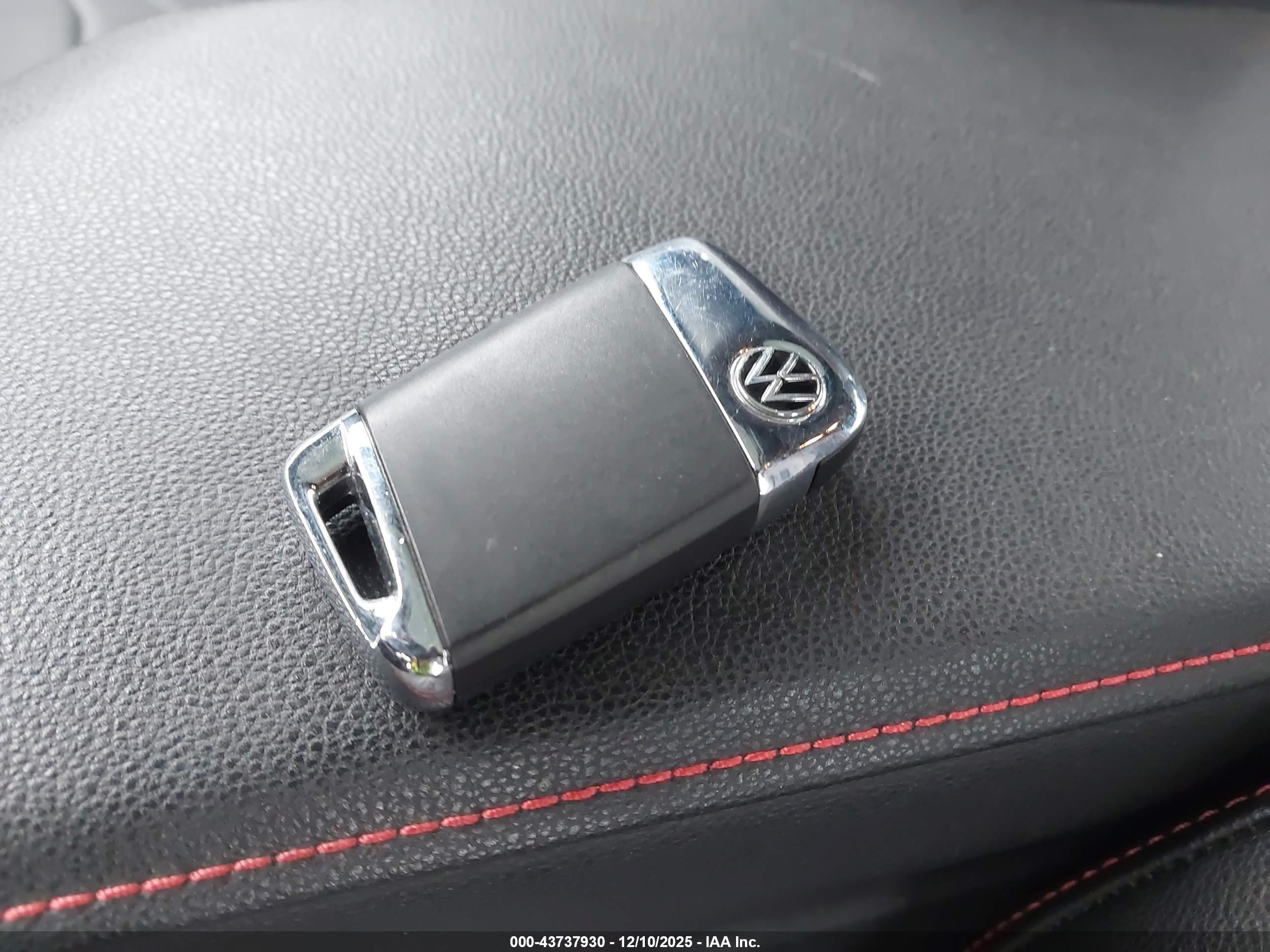 VOLKSWAGEN JETTA image 11
