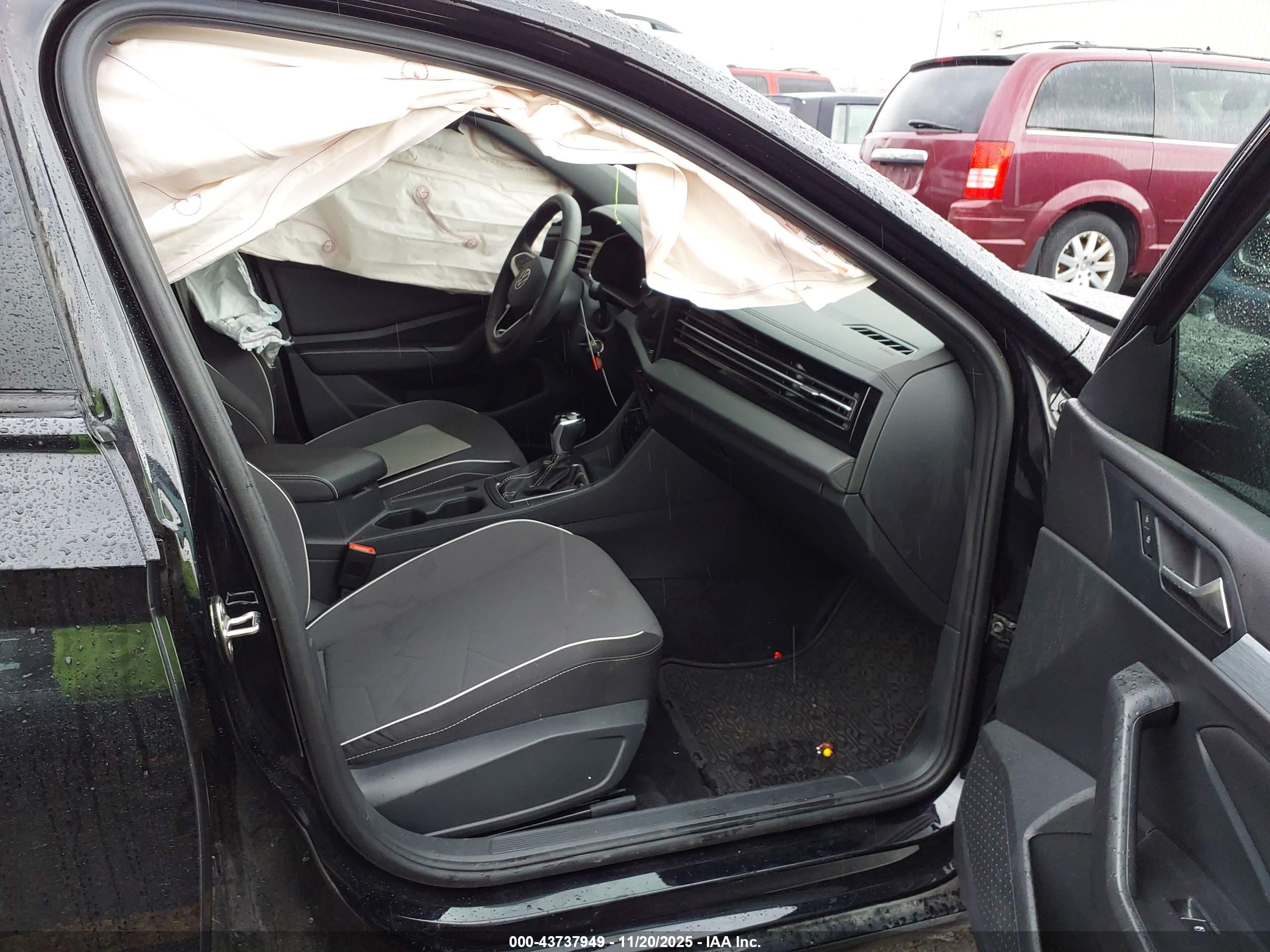 VOLKSWAGEN JETTA image 5